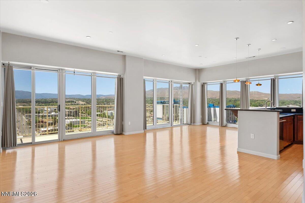 10-200 W 2nd Street Unit 1604 Reno NV 89