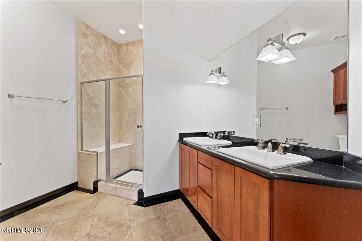 2nd Bathroom