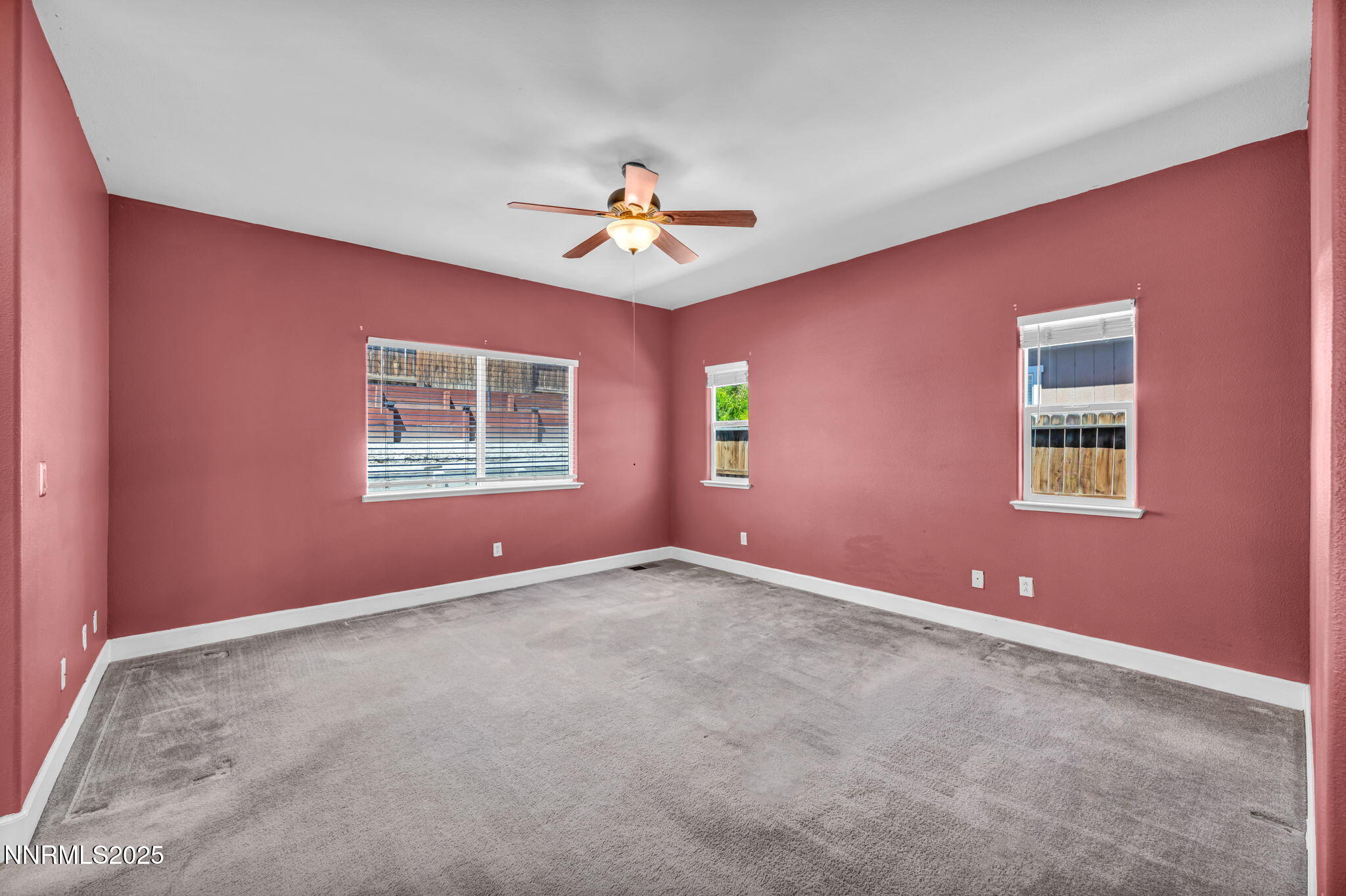 37-web-or-mls-965-aster-ln