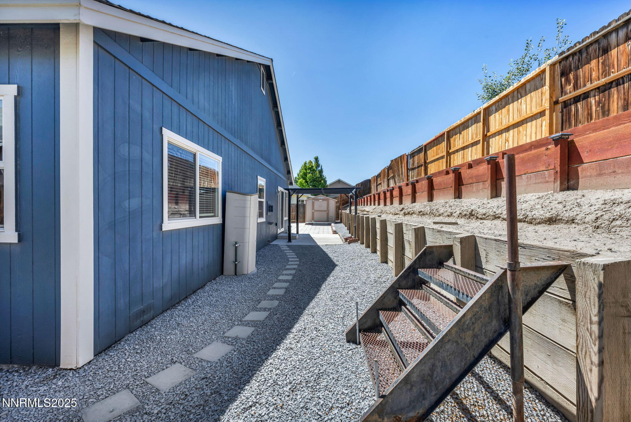 15-web-or-mls-965-aster-ln