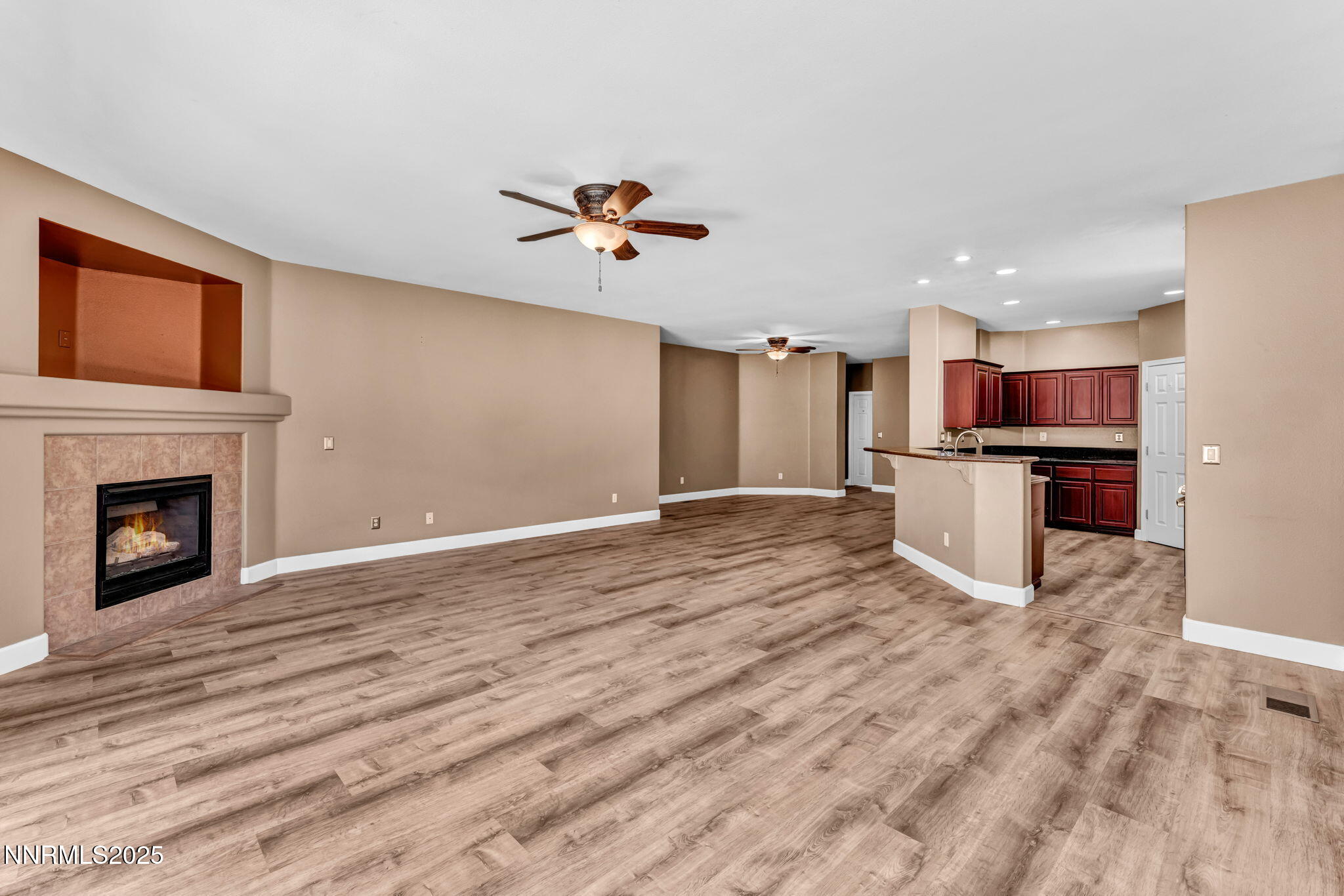 59-web-or-mls-965-aster-ln