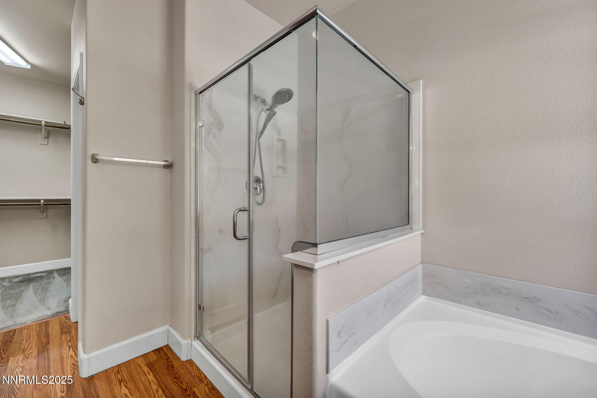 42-web-or-mls-965-aster-ln