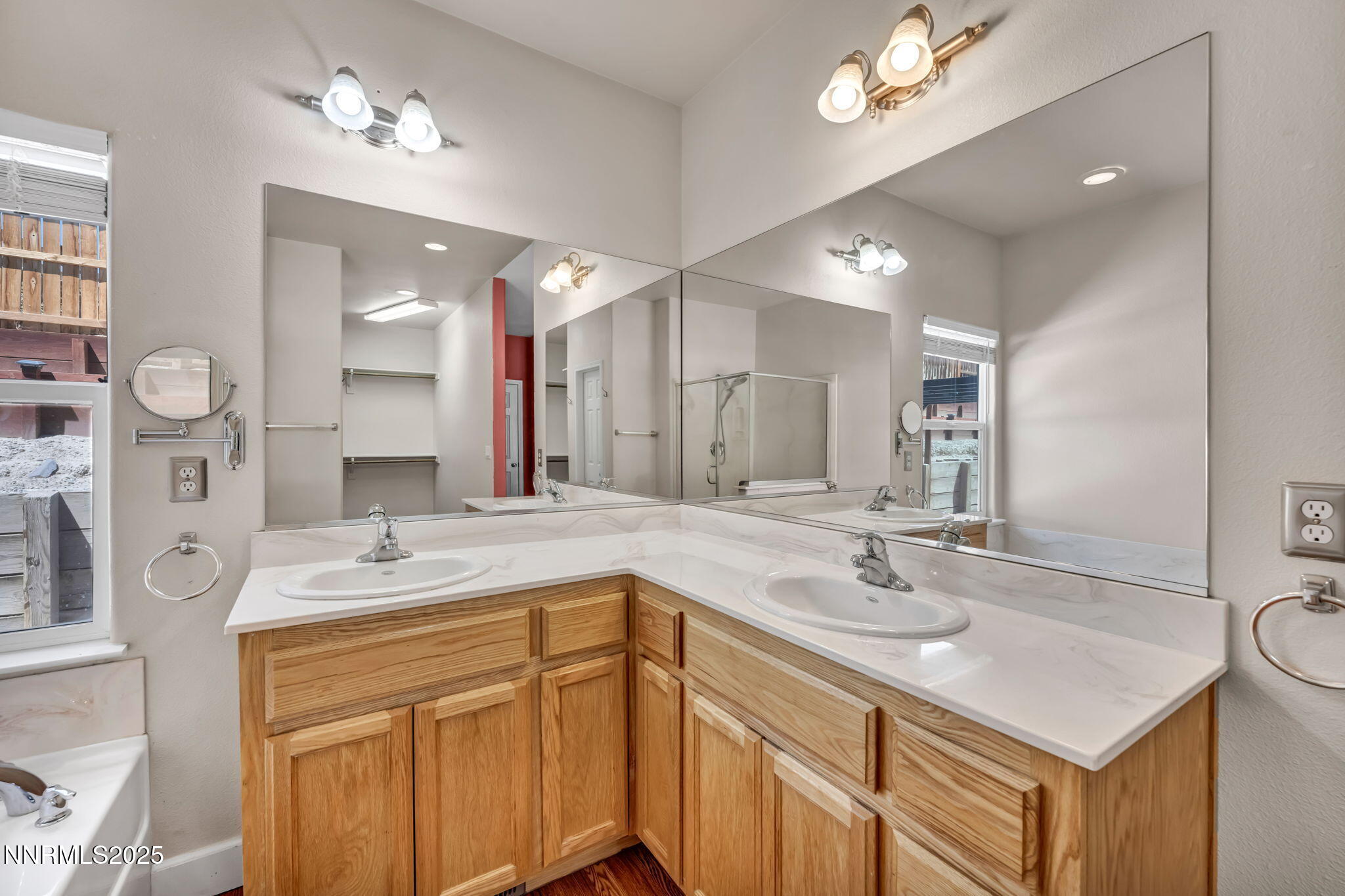 41-web-or-mls-965-aster-ln