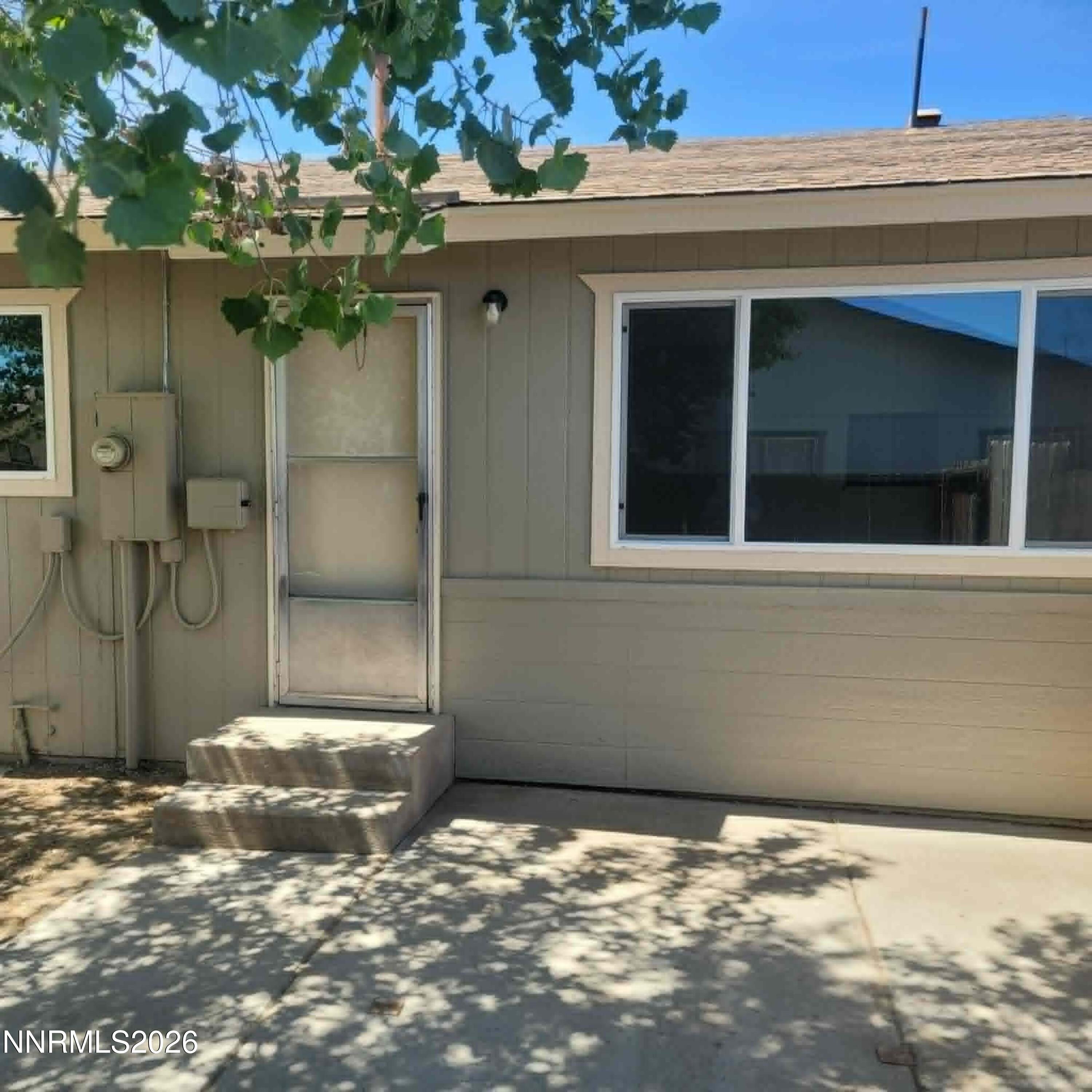 1281 W Newlands Drive