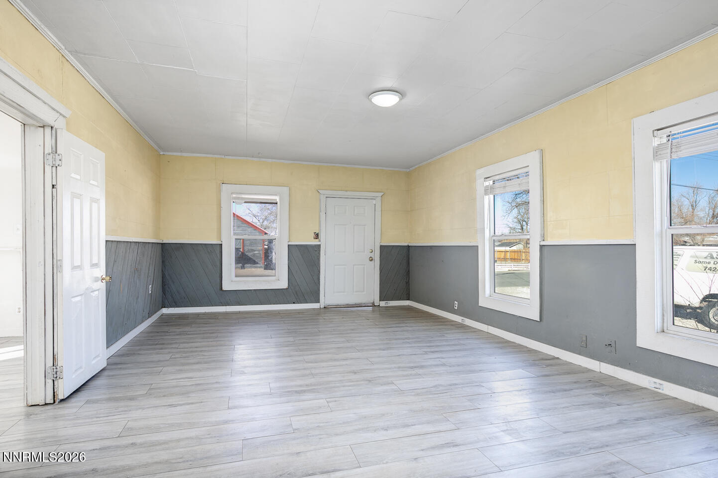 697 S Mc Lean Street