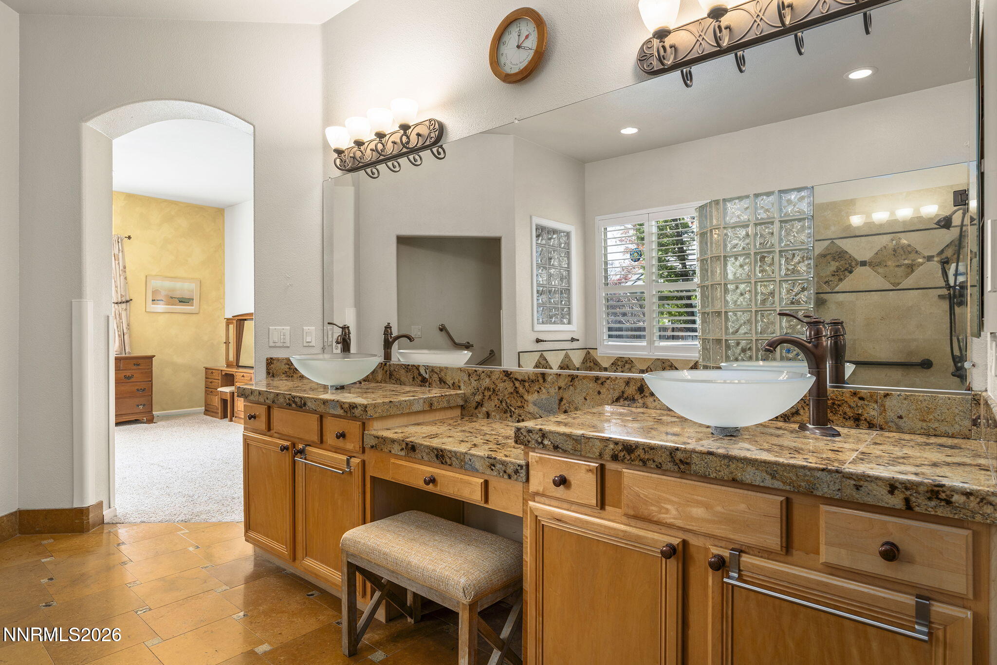 23-web-or-mls-_DSC9641