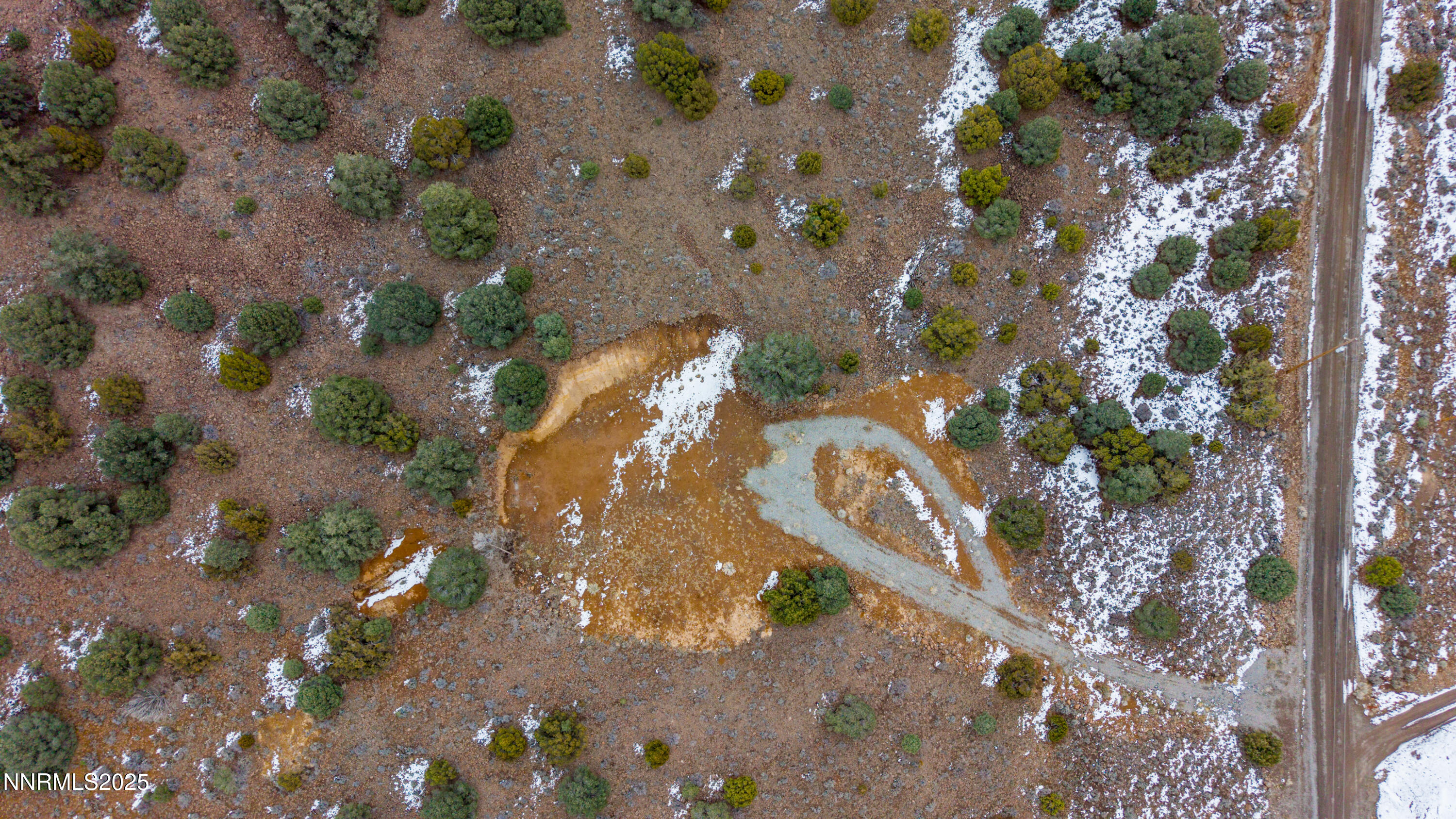 DJI_20251231123841_0916_D