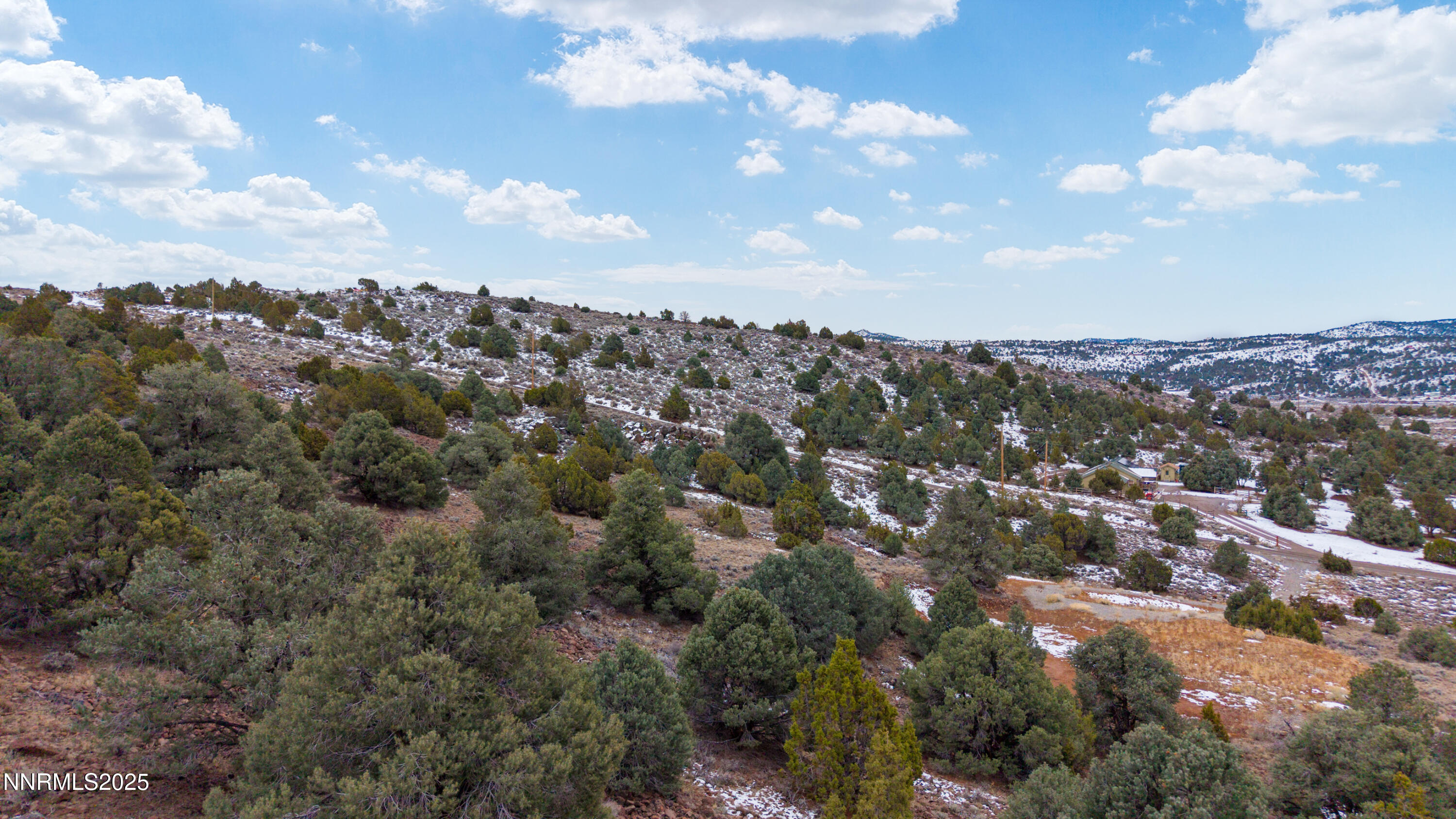 DJI_20251231124008_0931_D