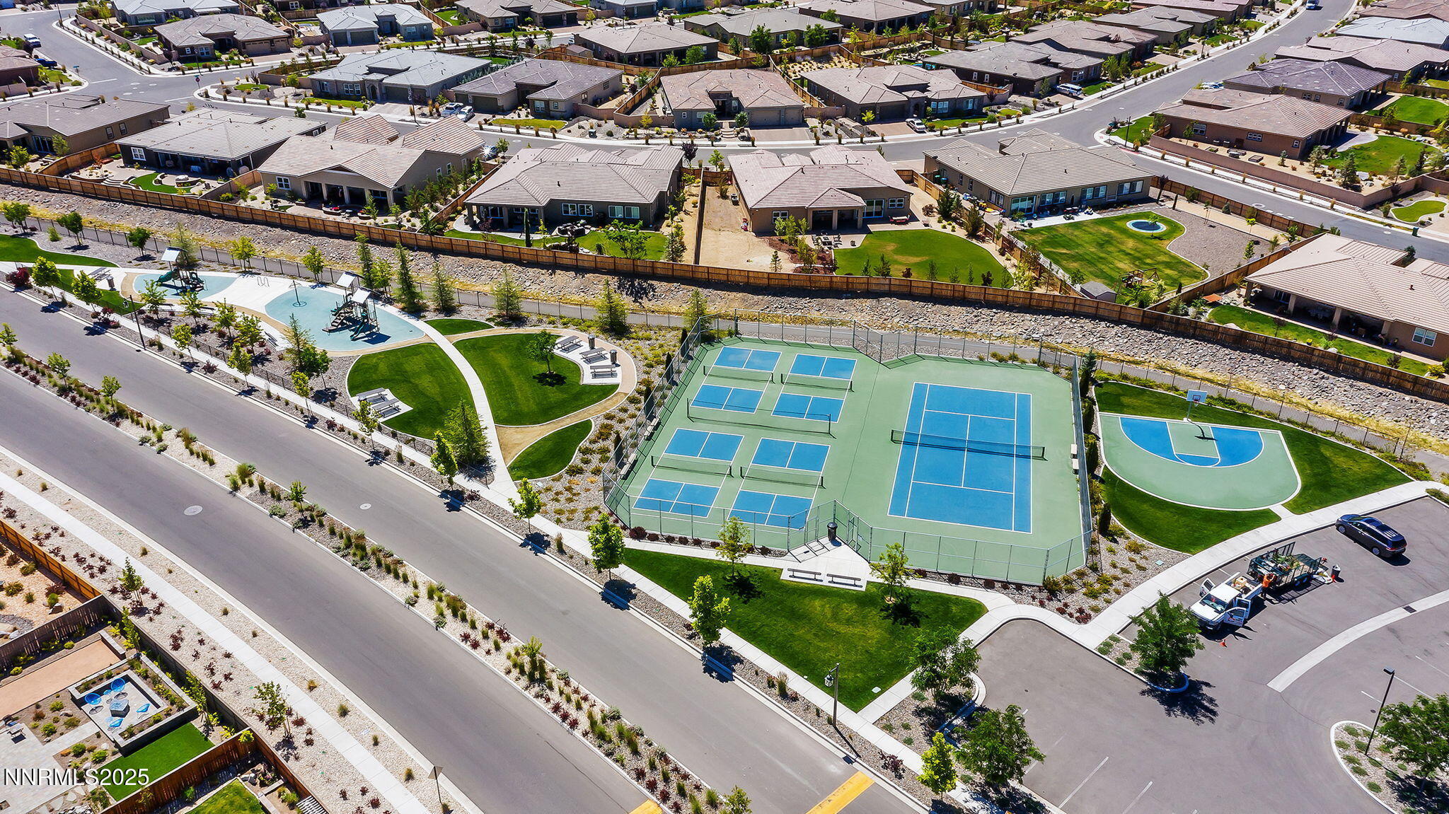 87-web-or-mls-In1View Media Saddle Ridge