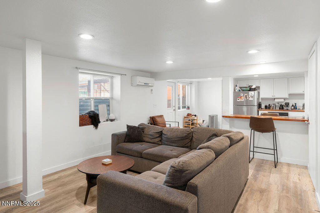 28-529Moran-Copyright-Jeremy-Jensen-Medi