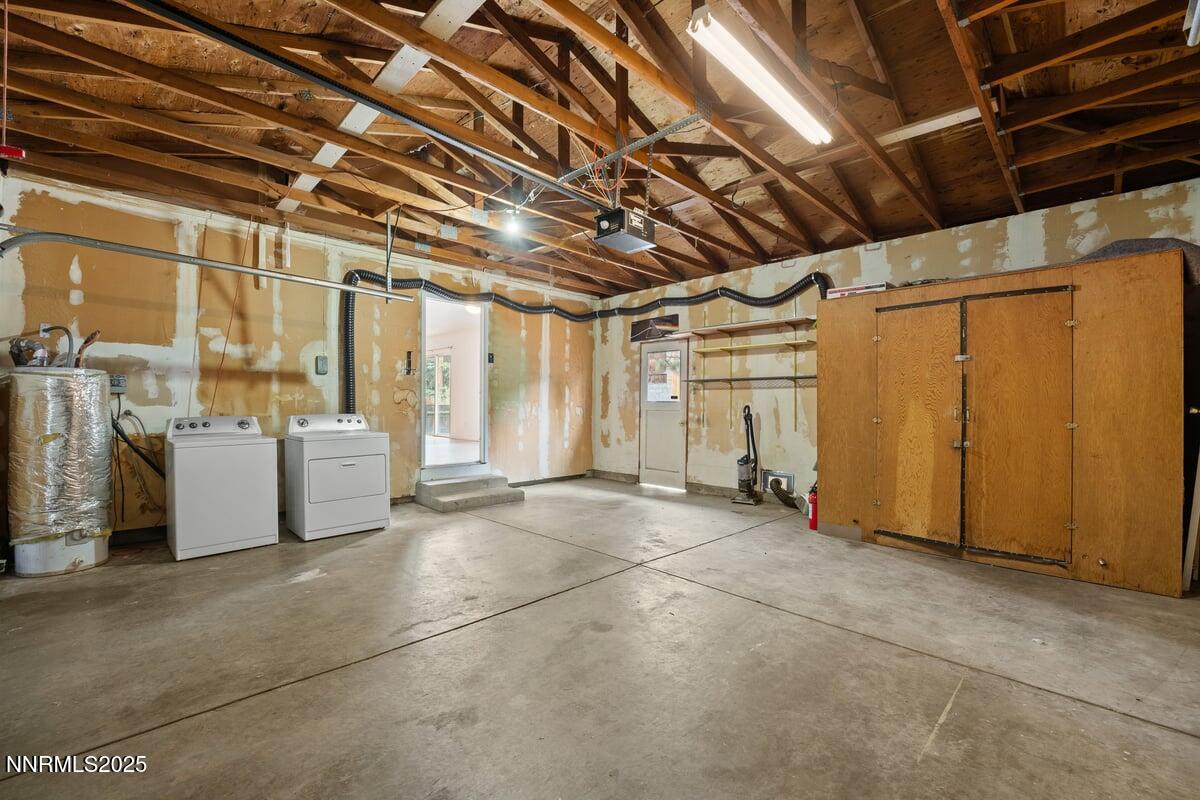 1421 Surf Way Reno NV 89503 25 of 32