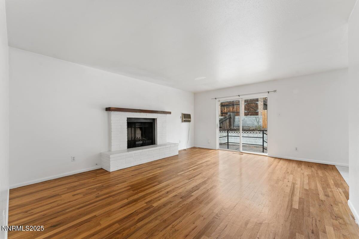 1421 Surf Way Reno NV 89503 5 of 32