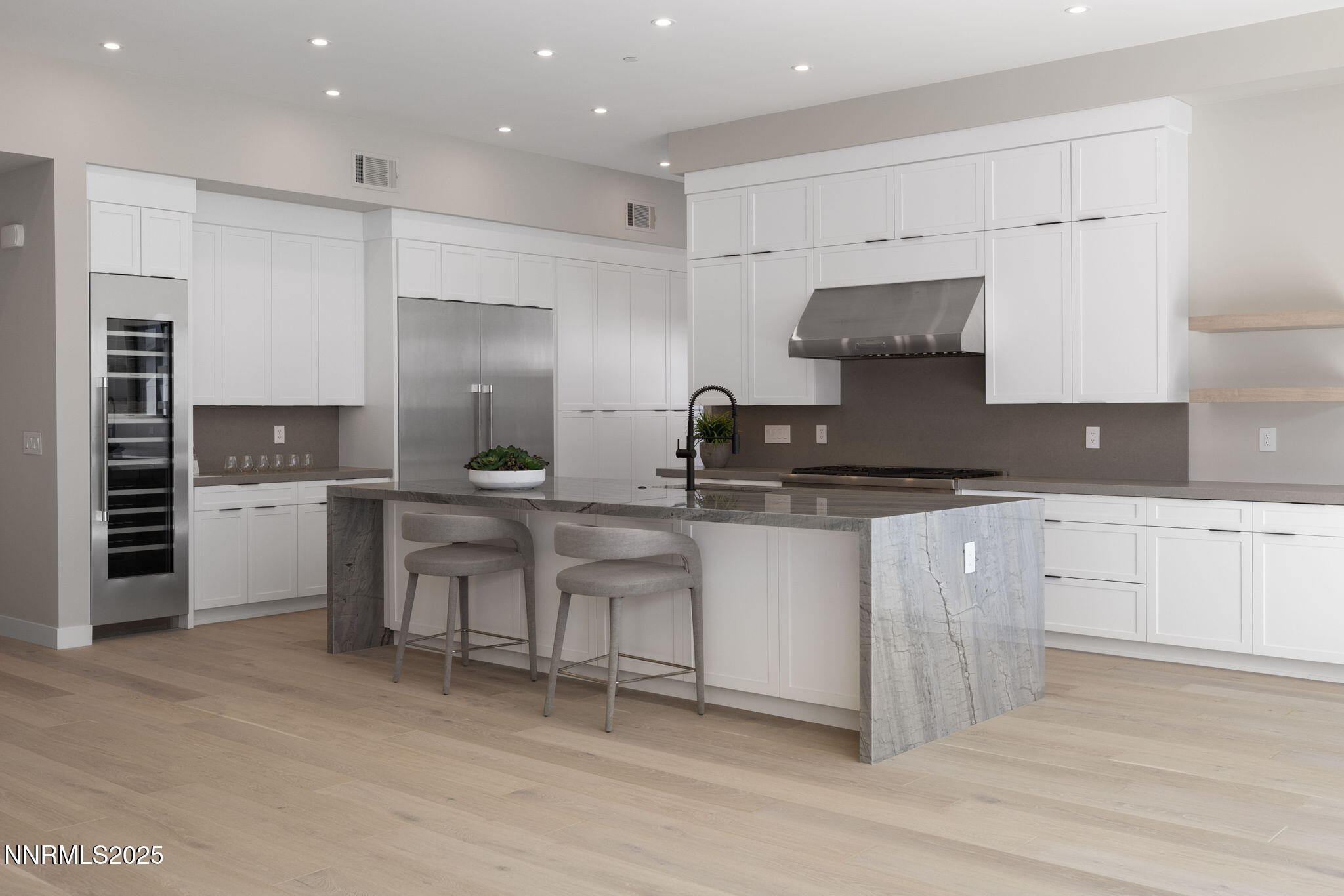 2-web-or-mls-42 Campolina unit 25-3