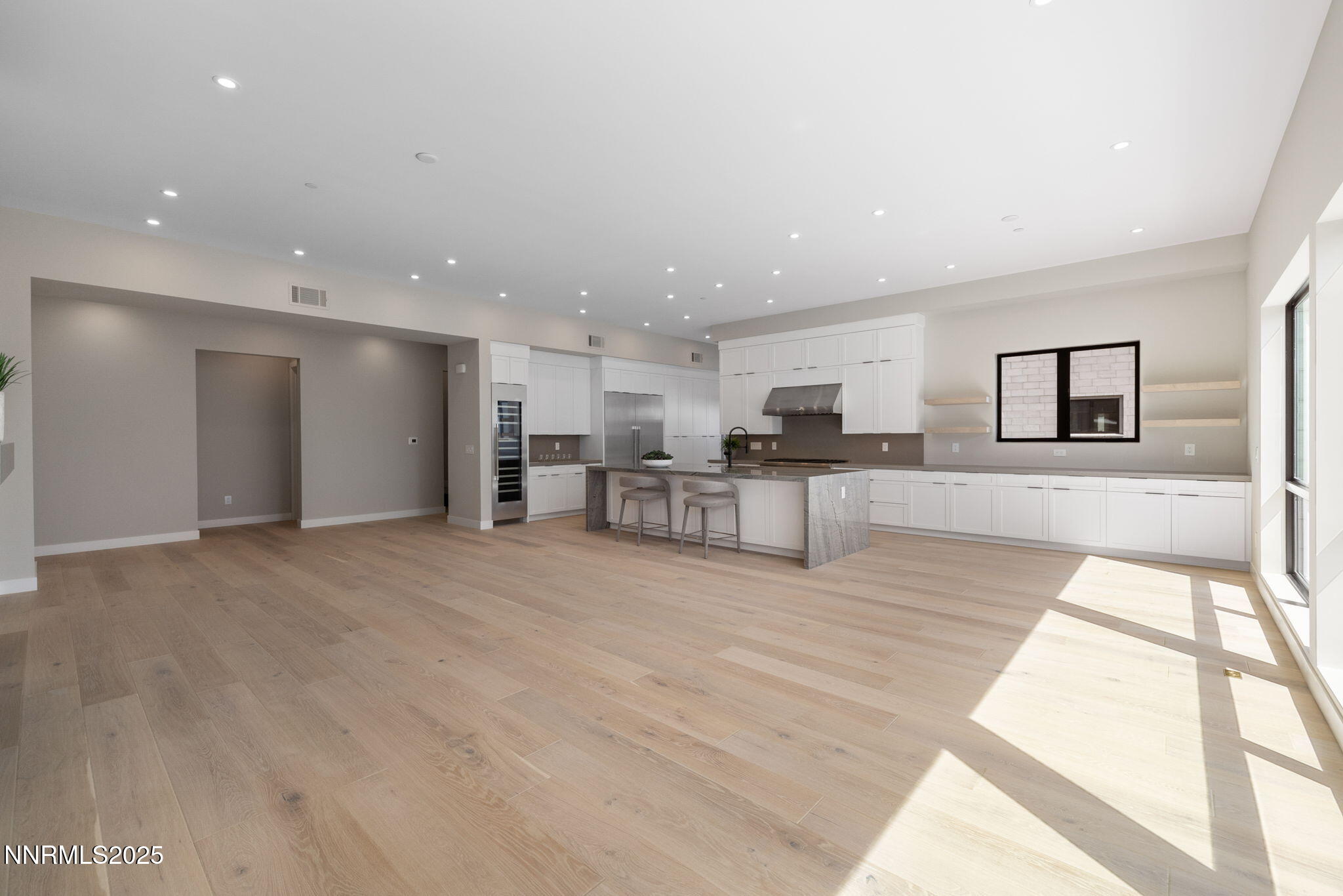 6-web-or-mls-42 Campolina unit 25-4