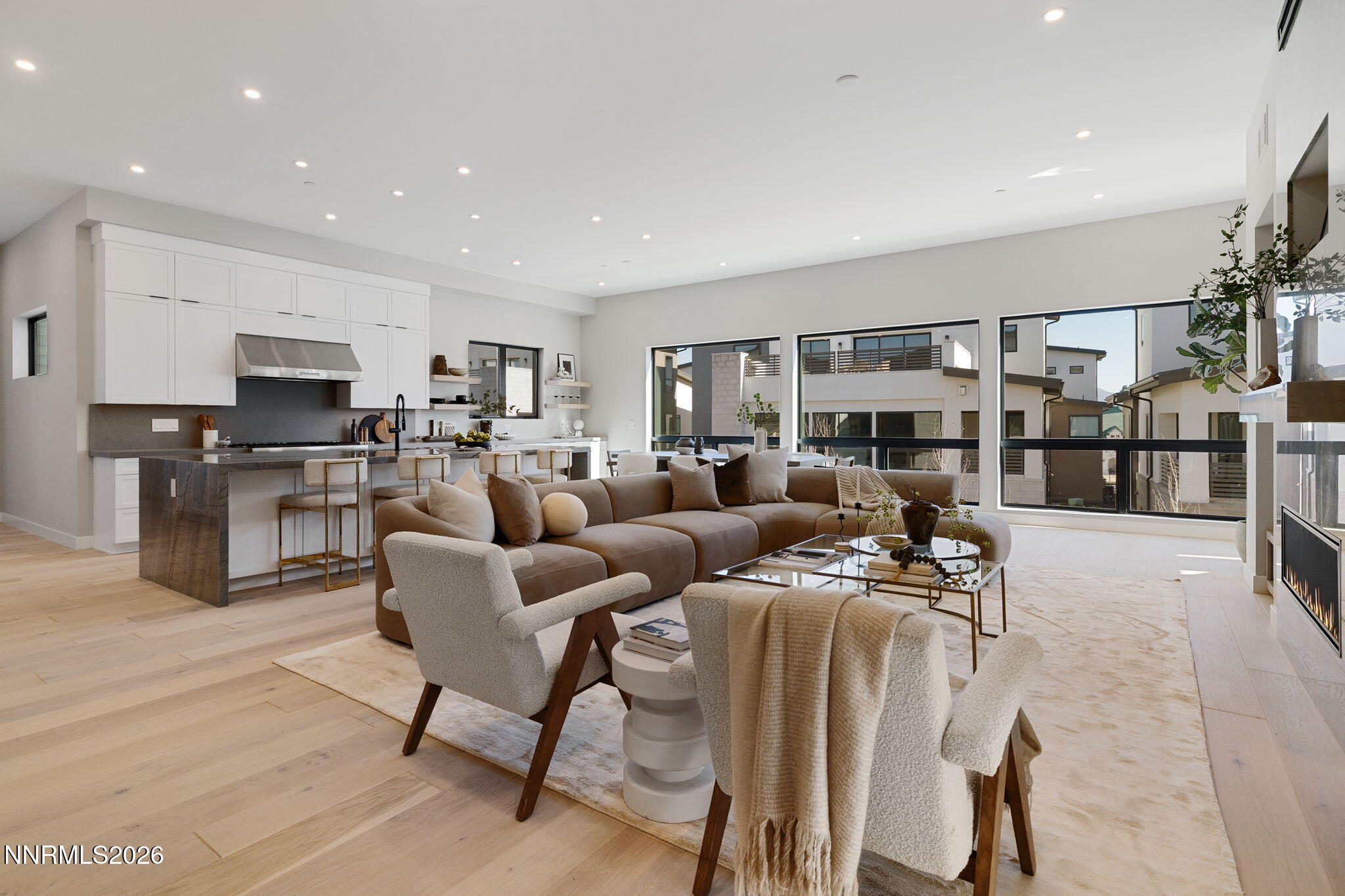 4-web-or-mls-42 Campolina St 25-6