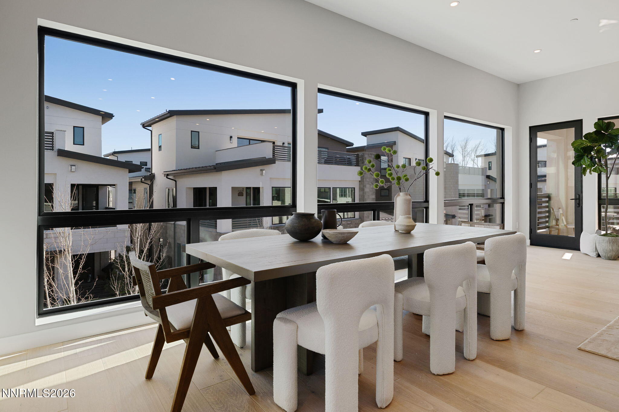 10-web-or-mls-42 Campolina St 25-9