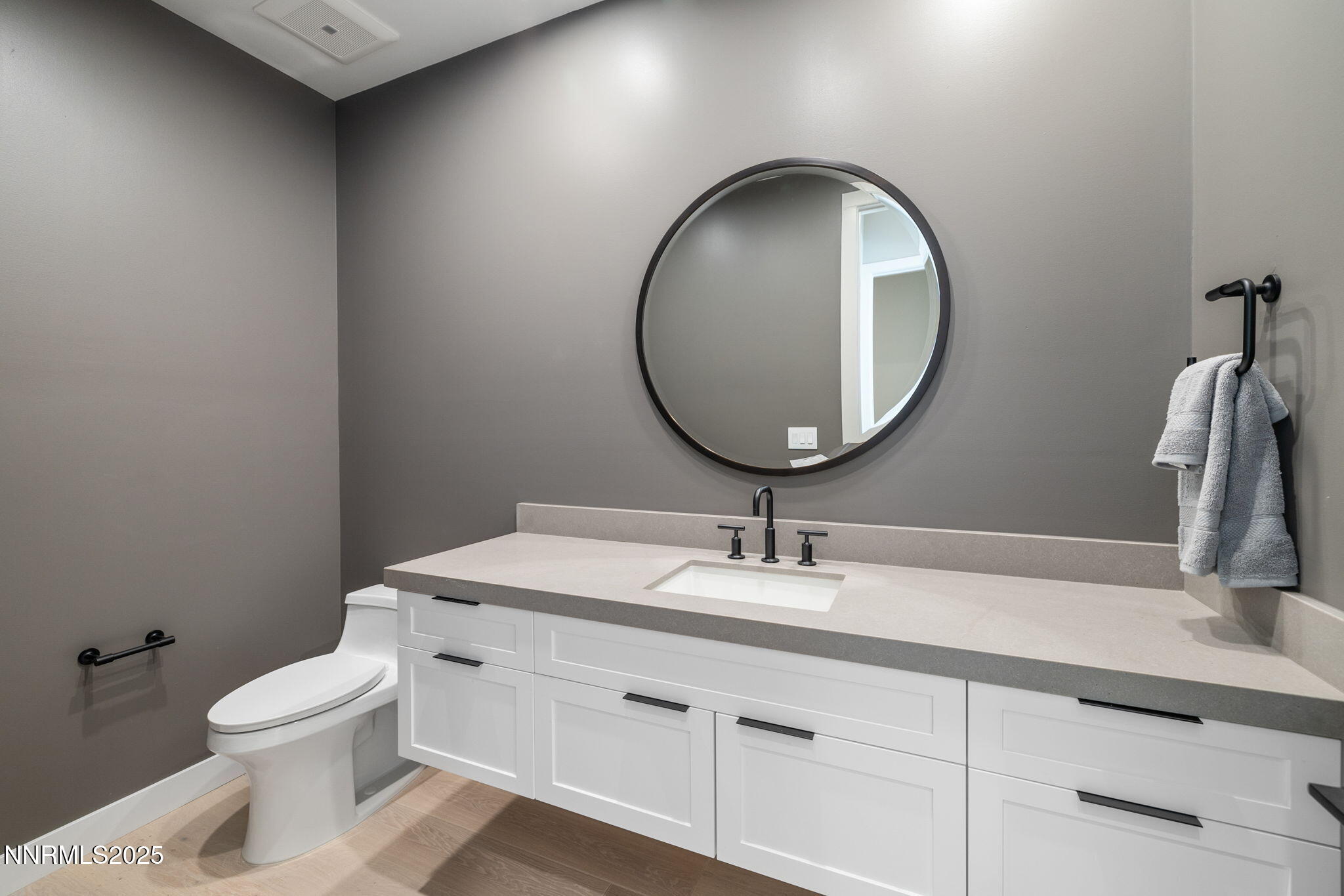 7-web-or-mls-42 Campolina unit 25-8