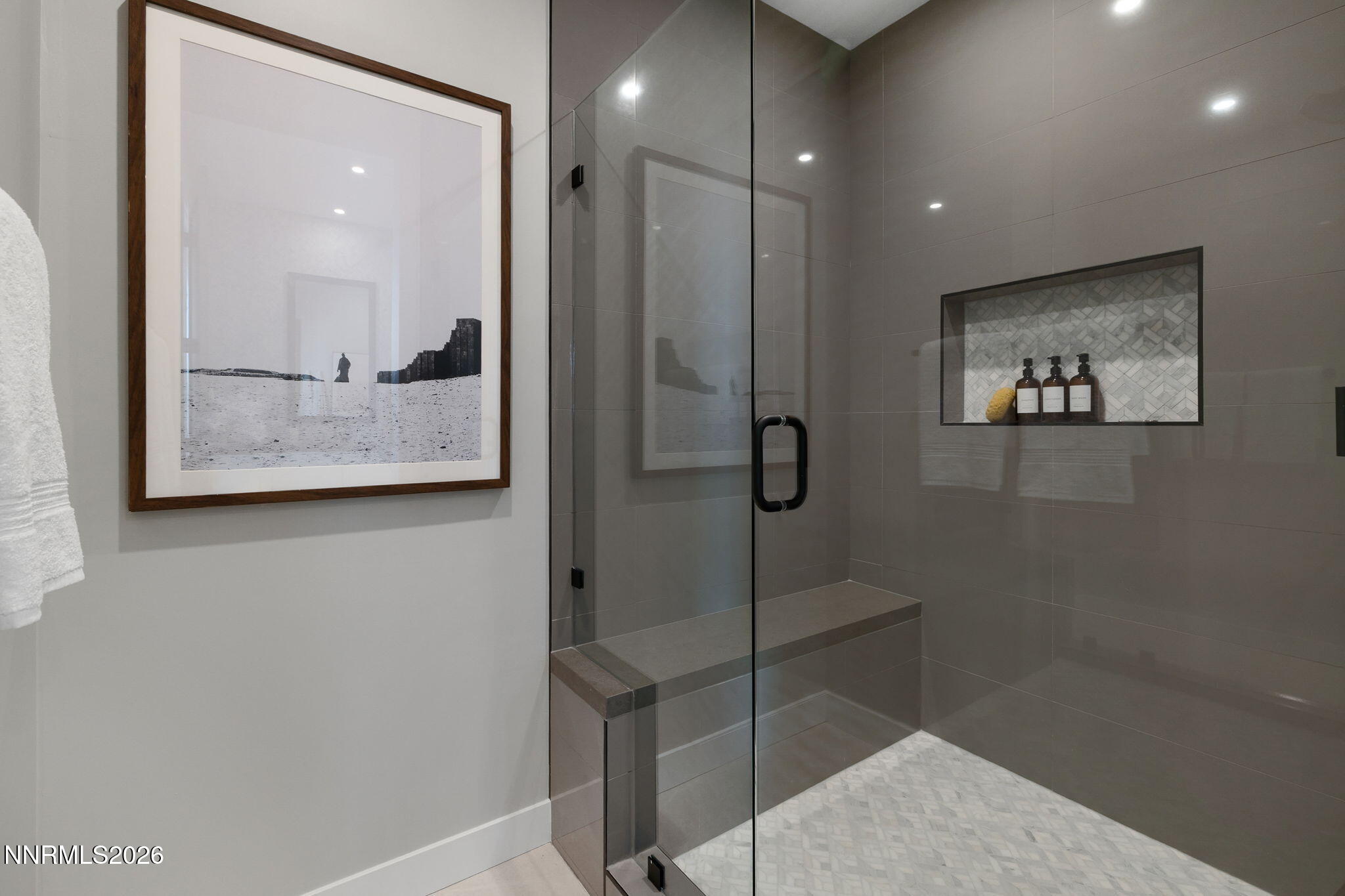 27-web-or-mls-42 Campolina St 25-28