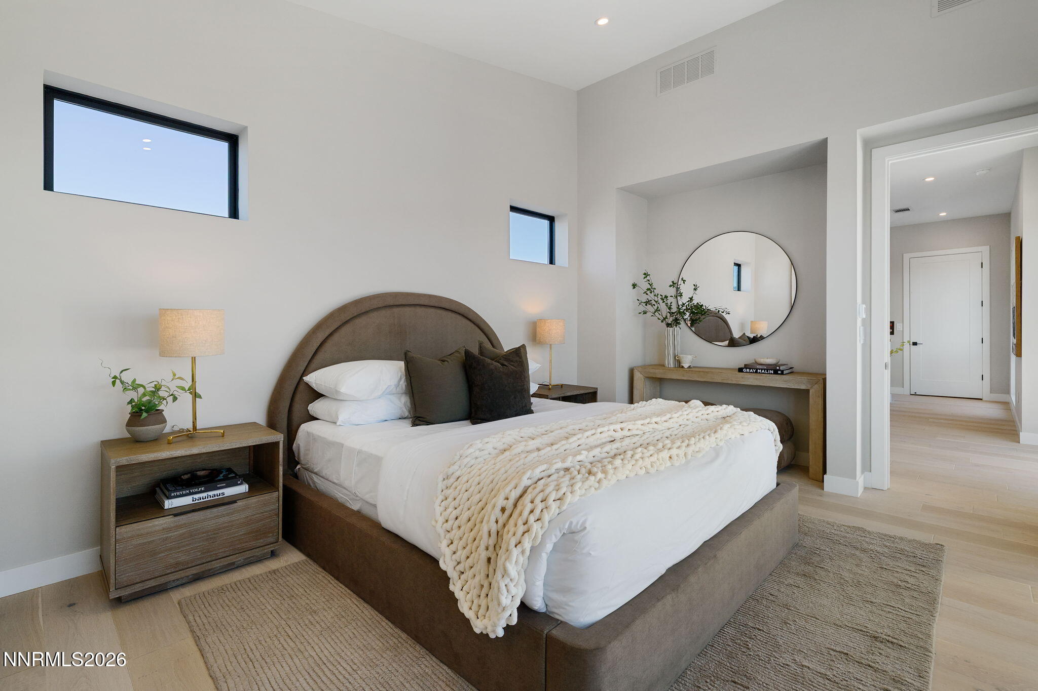 32-web-or-mls-42 Campolina St 25-33