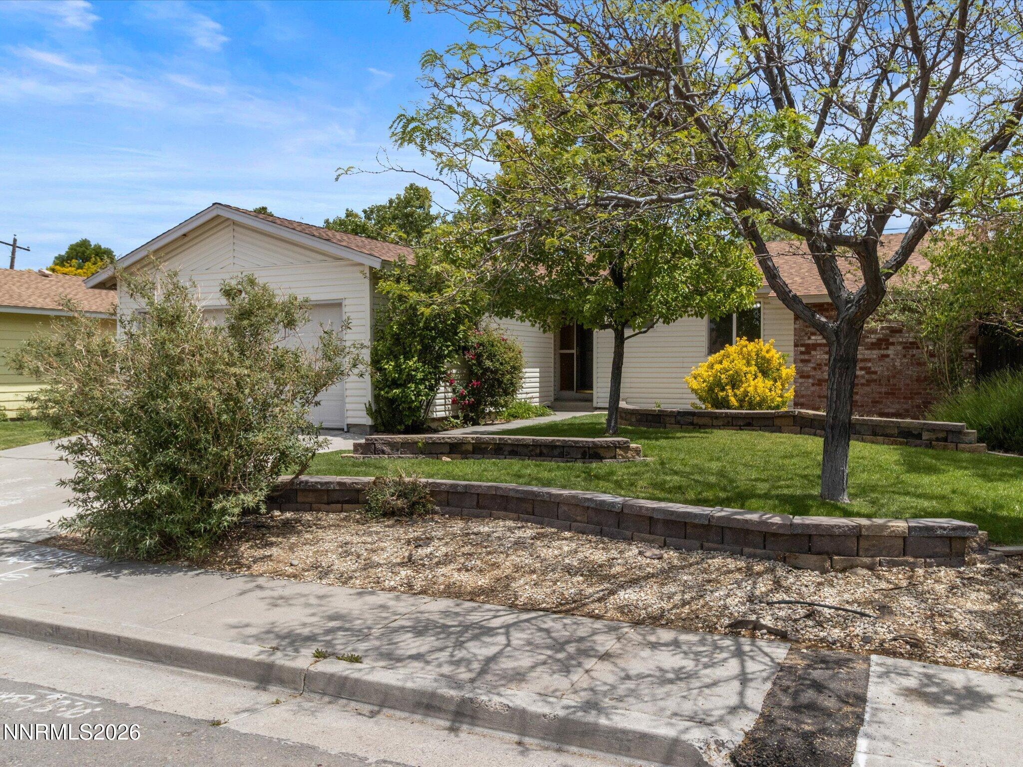 640 Nancy Circle