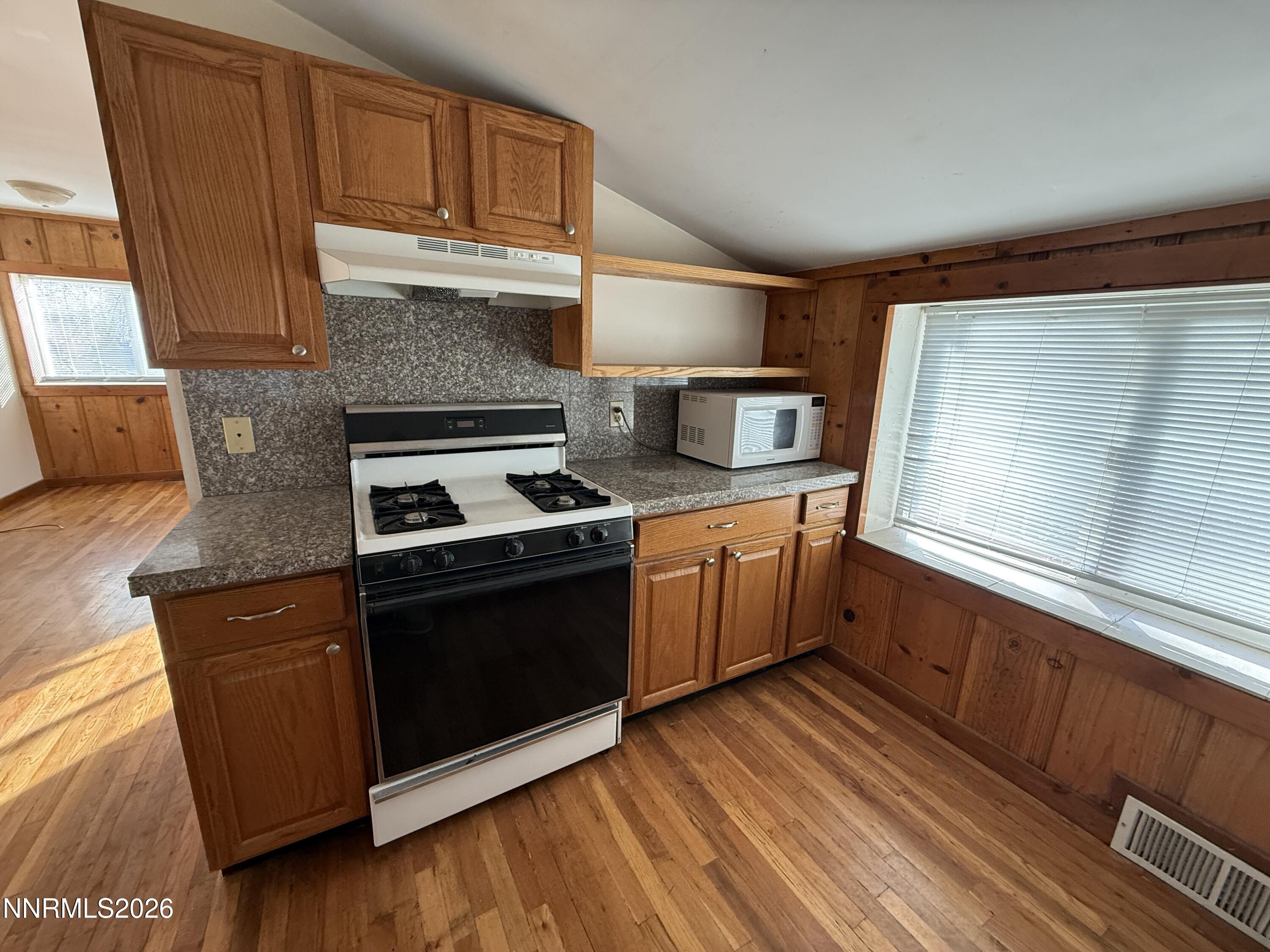 1610 N Stewart Street