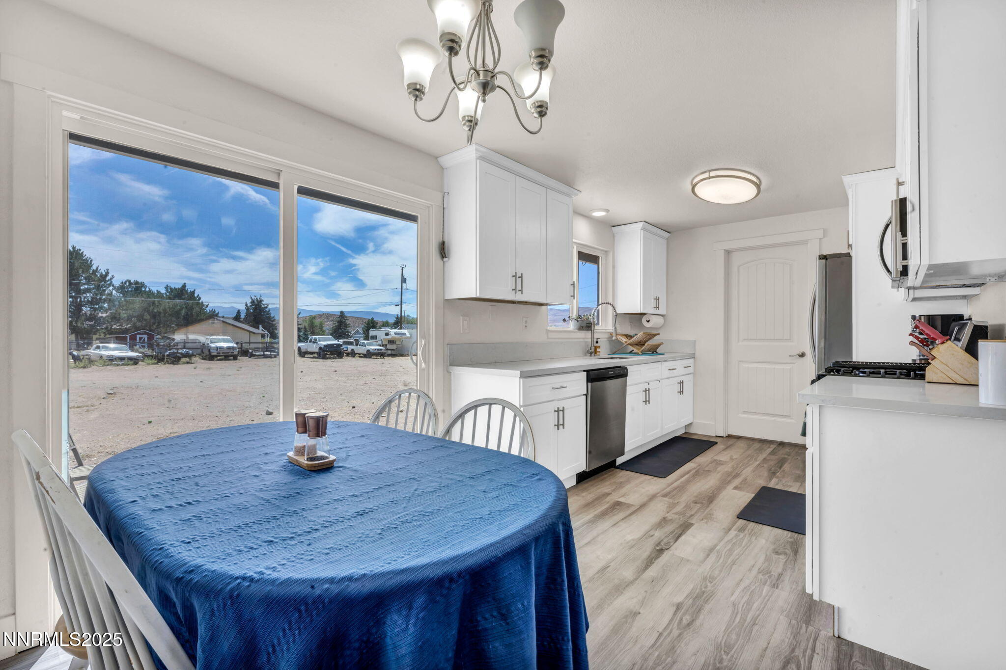 49-web-or-mls-3450-deer-foot-ln