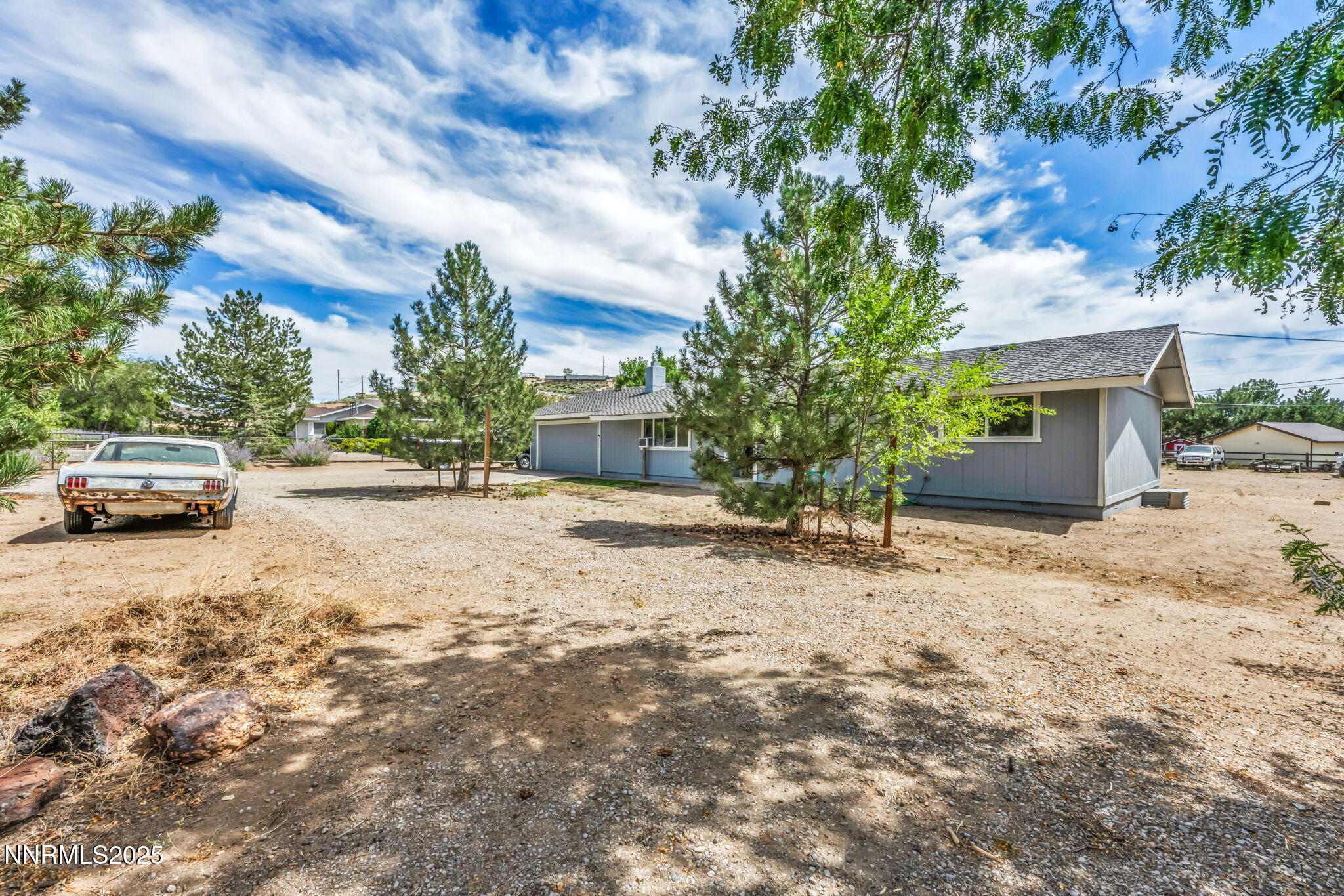 7-web-or-mls-3450-deer-foot-ln