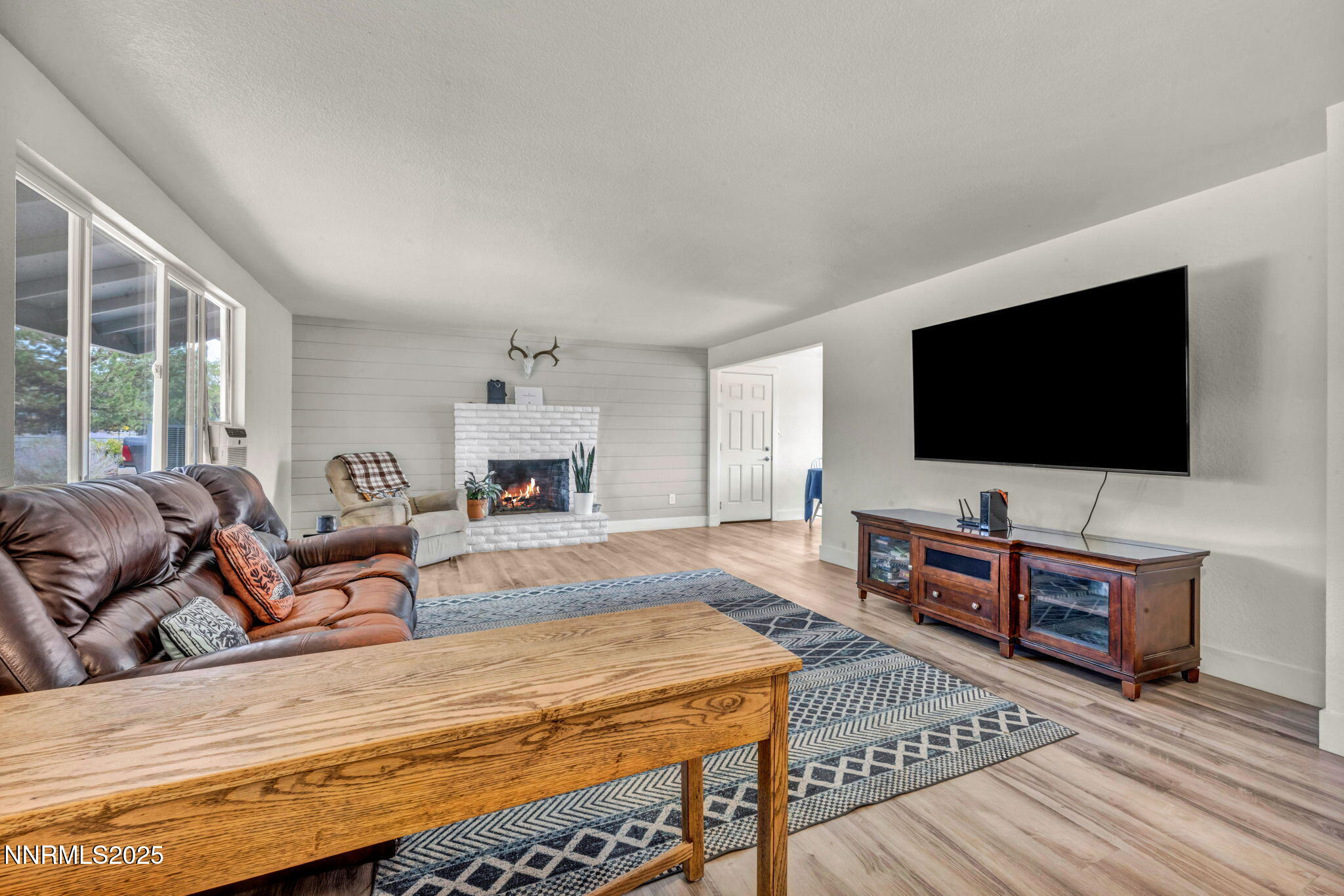 42-web-or-mls-3450-deer-foot-ln