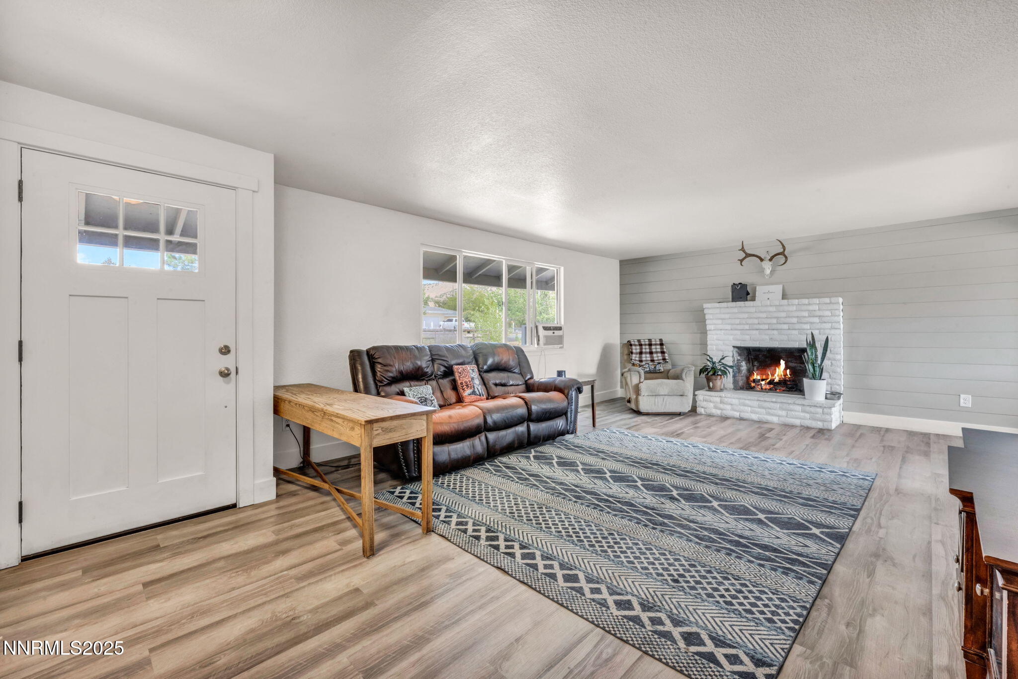 41-web-or-mls-3450-deer-foot-ln