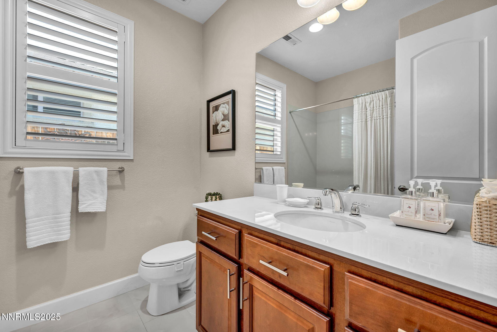 Minden, Nevada 89423, United States, 3 Bedrooms Bedrooms, ,2 BathroomsBathrooms,Residential,Active,169618