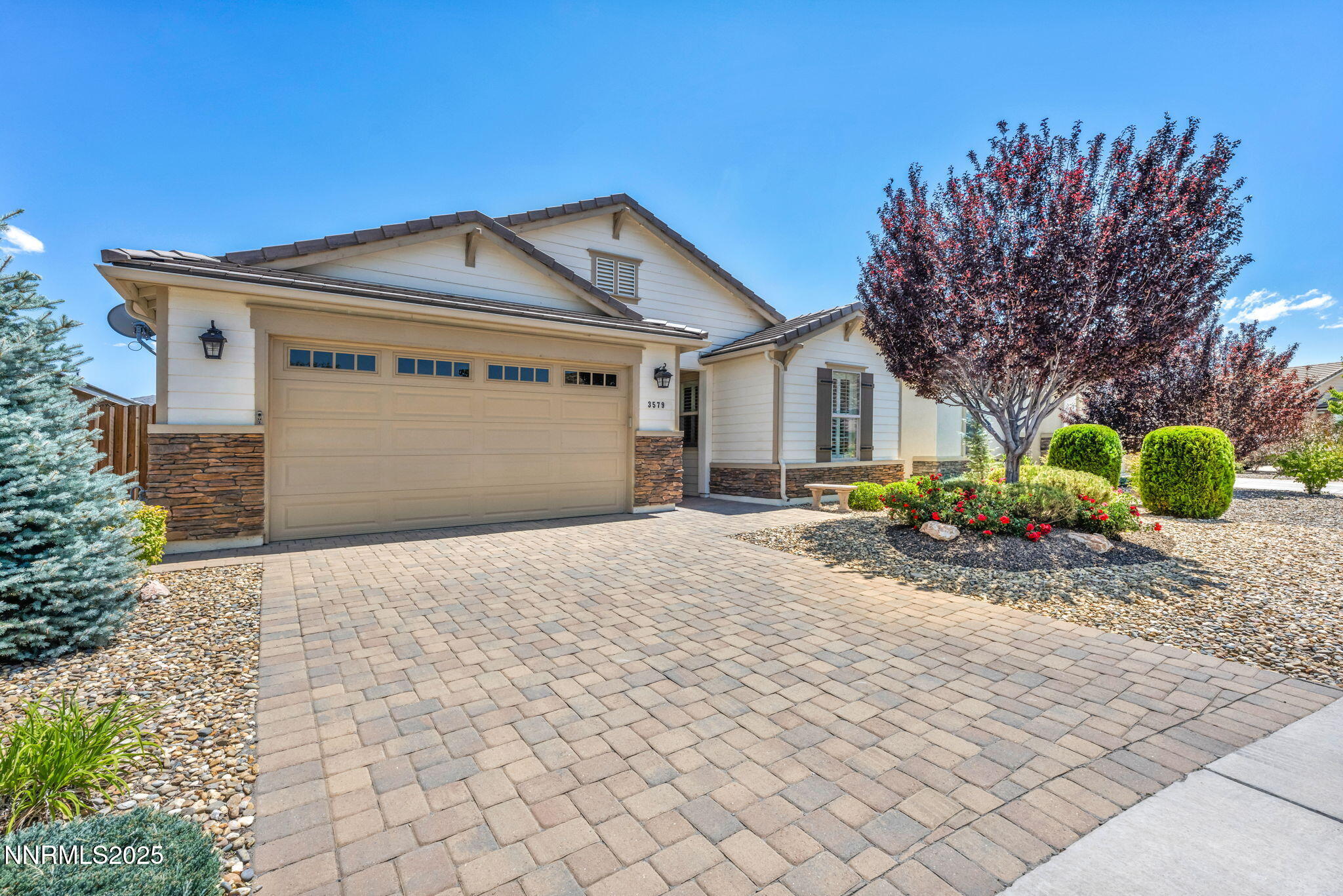 Minden, Nevada 89423, United States, 3 Bedrooms Bedrooms, ,2 BathroomsBathrooms,Residential,Active,169618