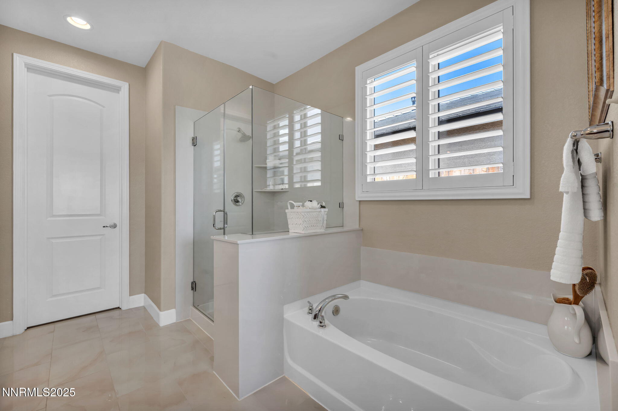 Minden, Nevada 89423, United States, 3 Bedrooms Bedrooms, ,2 BathroomsBathrooms,Residential,Active,169618