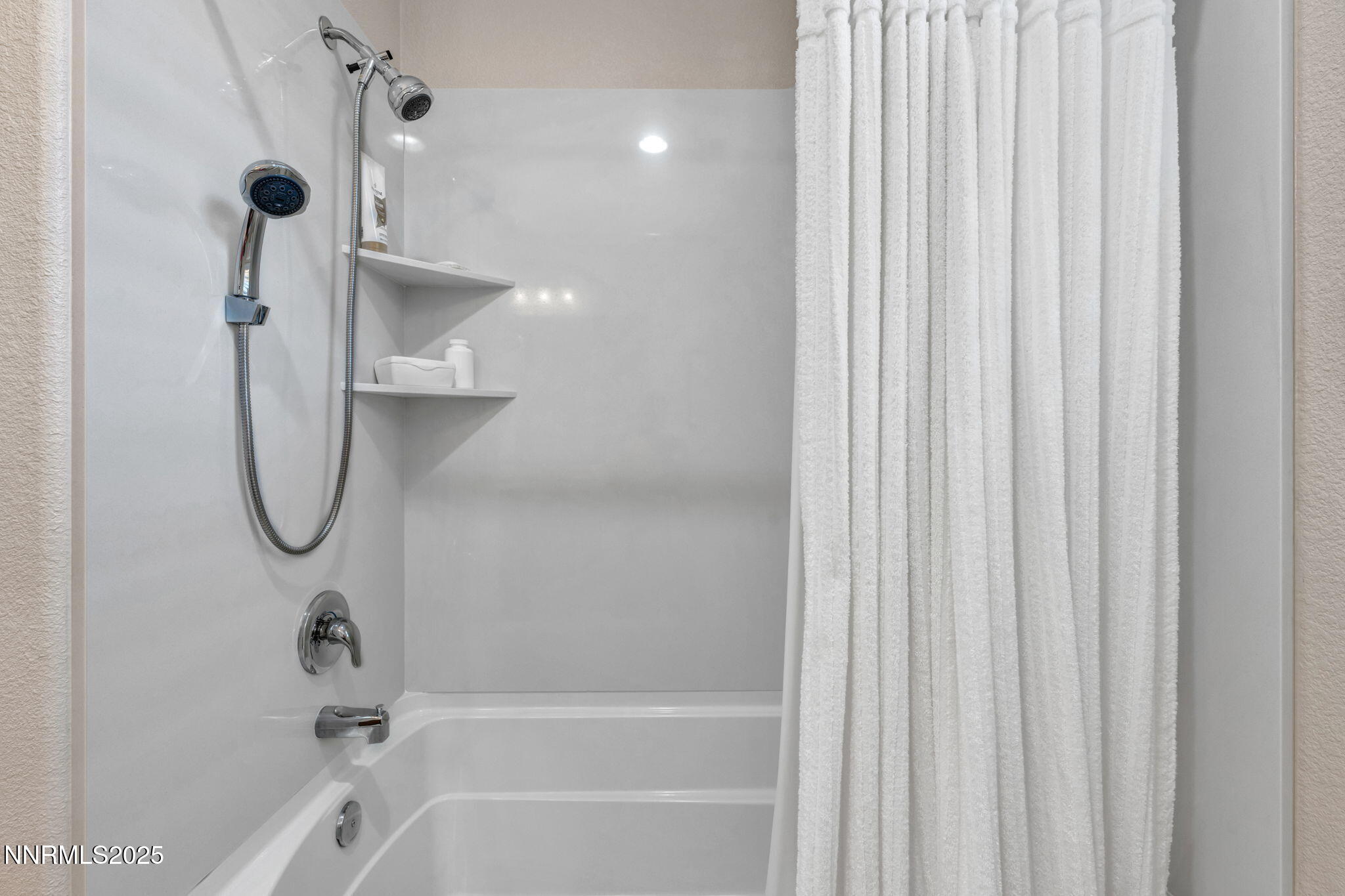 Minden, Nevada 89423, United States, 3 Bedrooms Bedrooms, ,2 BathroomsBathrooms,Residential,Active,169618