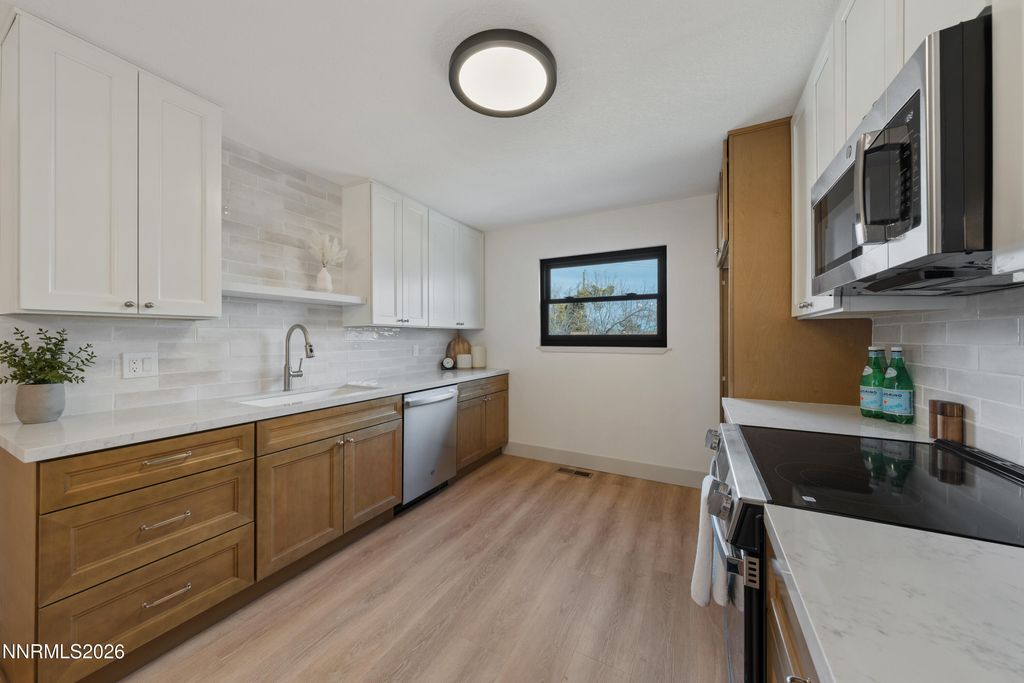 Photo of 3320 Heights Drive, Reno, NV 89503 (MLS # 260001056)