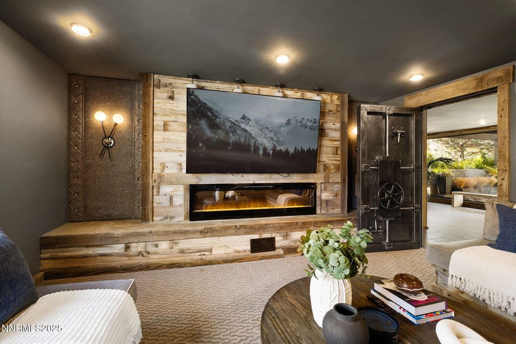 Photo of 1825 Manzanita Circle, Reno, NV 89509 (MLS # 250058182)