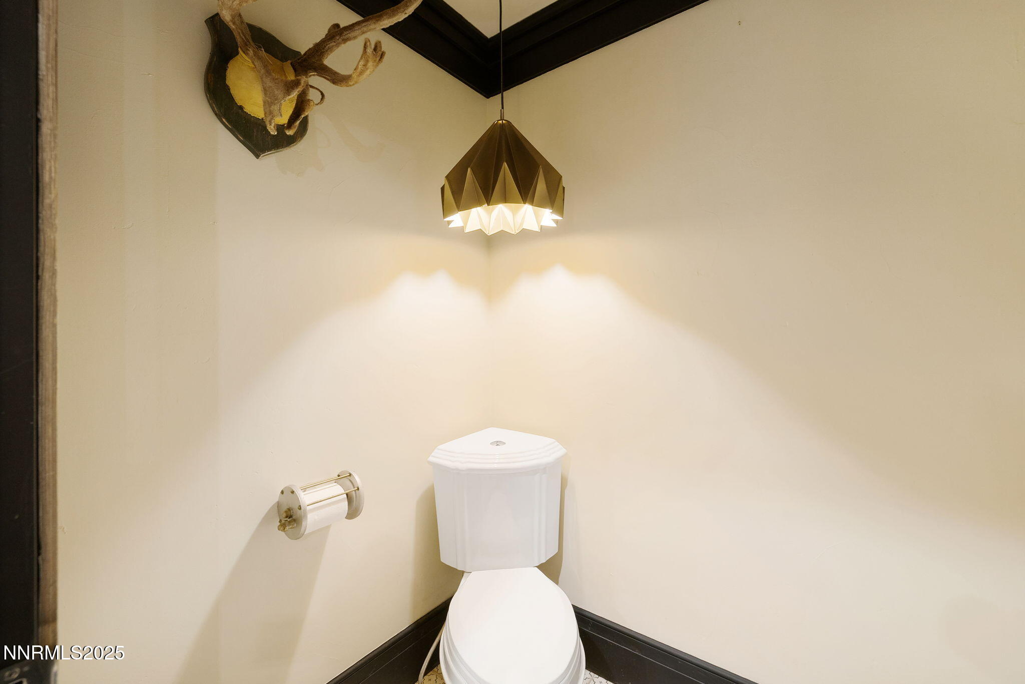 36-web-or-mls-1825 Manzanita-15