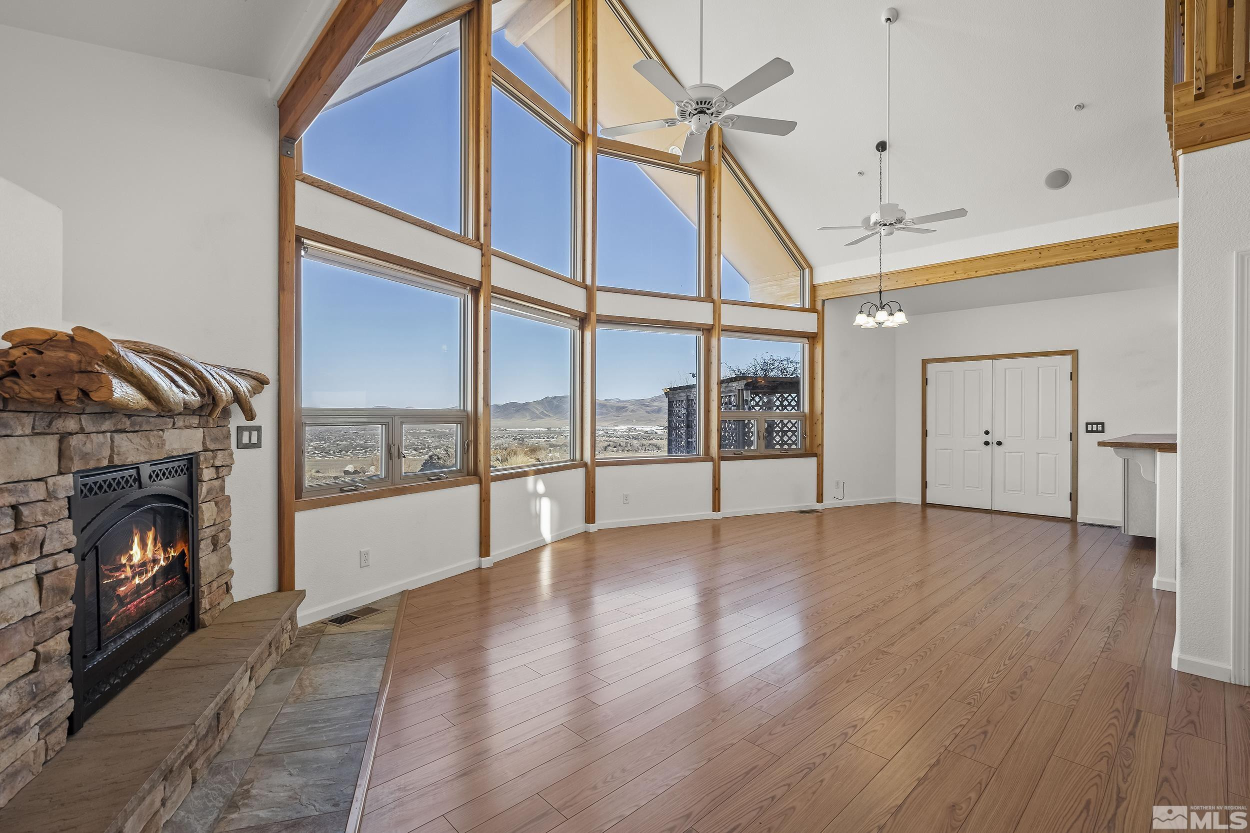 great room w/ view