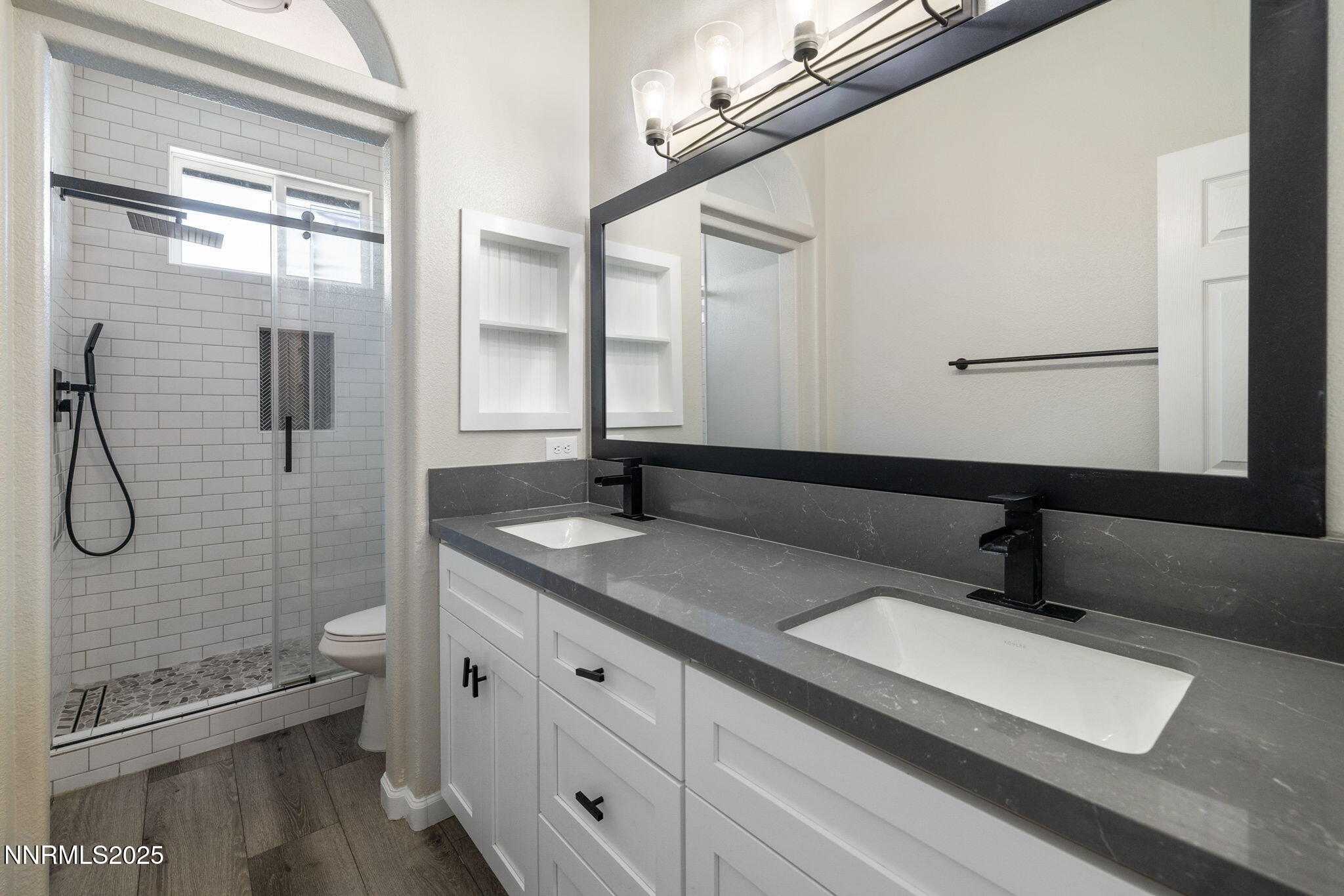 23-web-or-mls-7510 Michaela Dr-25