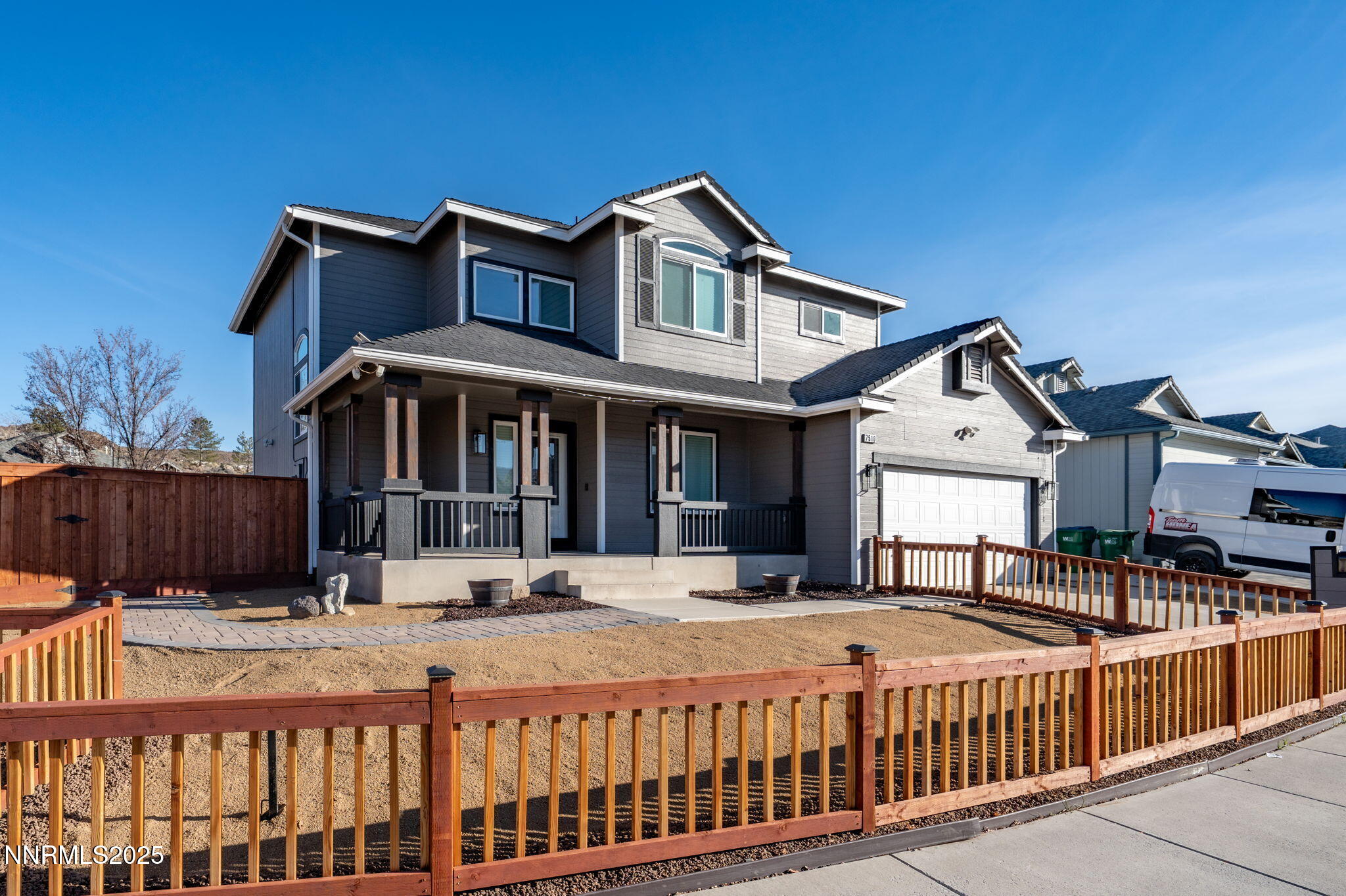 34-web-or-mls-7510 Michaela exterior-9