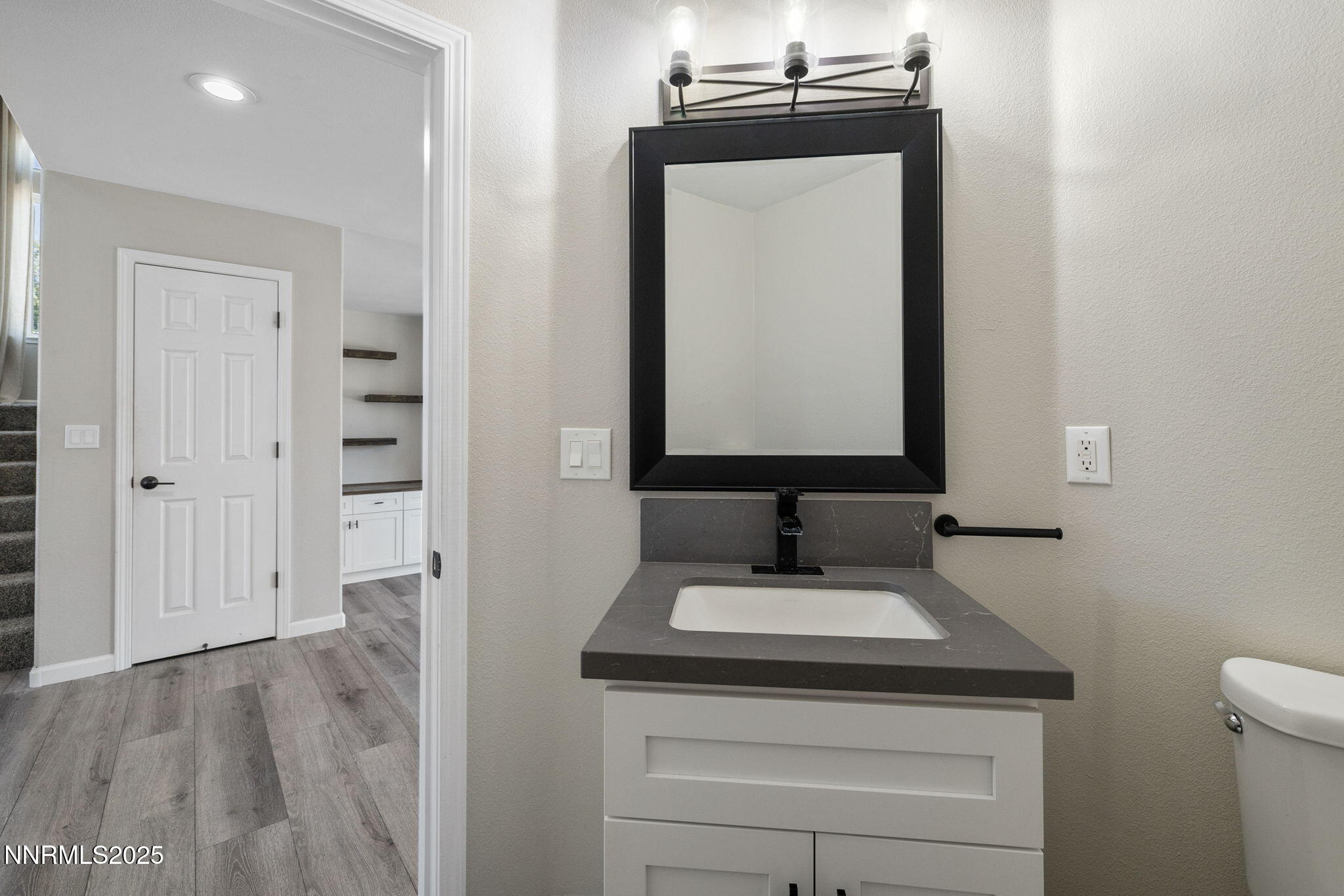 5-web-or-mls-7510 Michaela Dr-3