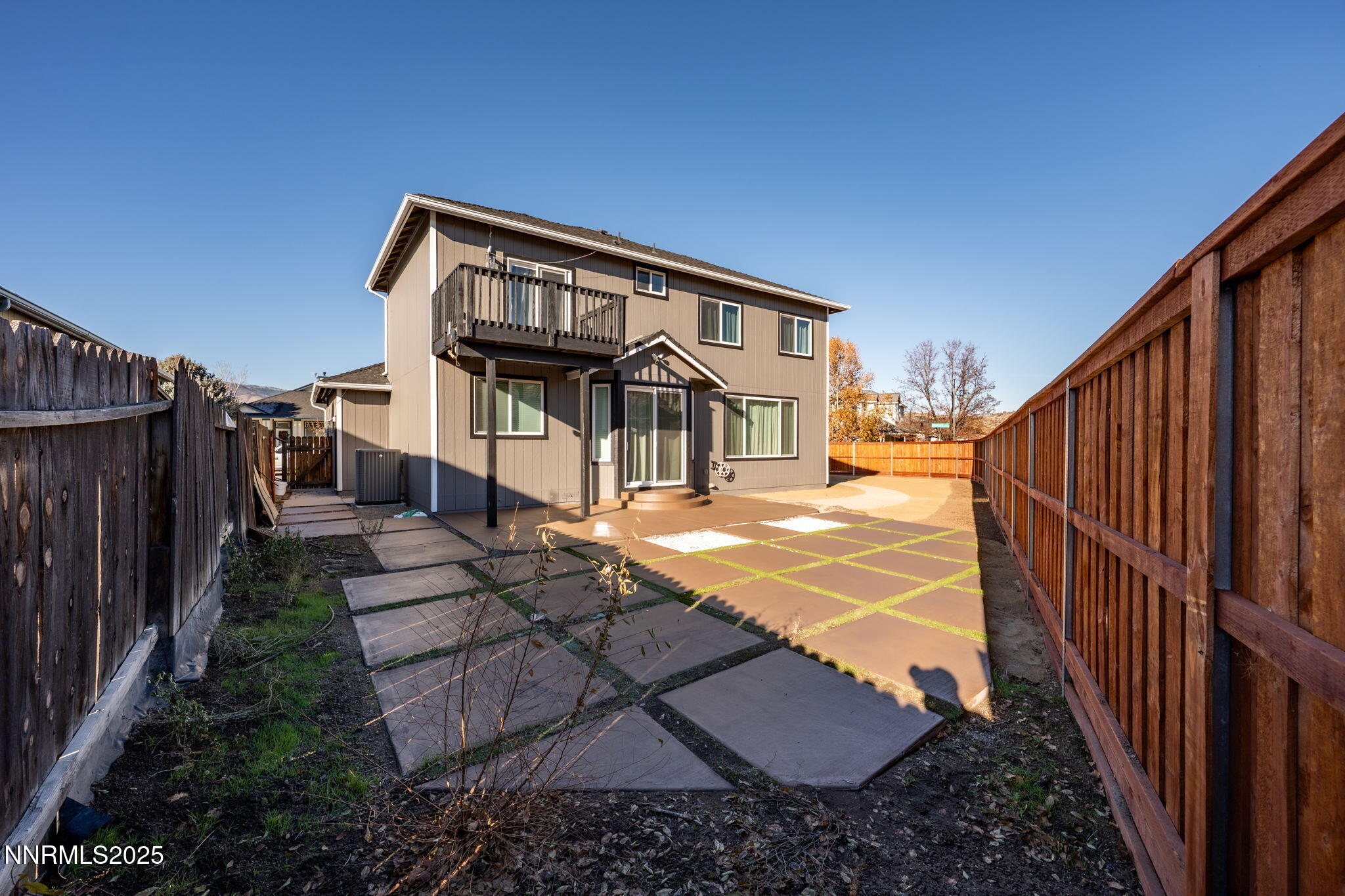 35-web-or-mls-7510 Michaela exterior