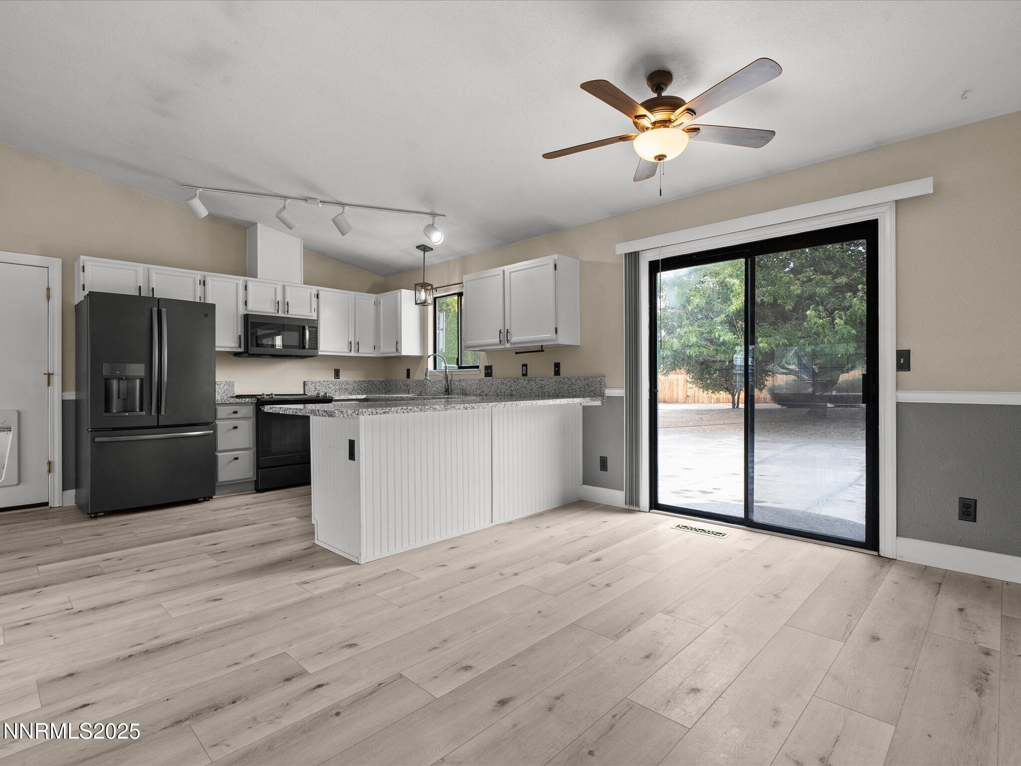 08-155 Rosetta Stone Dr-107