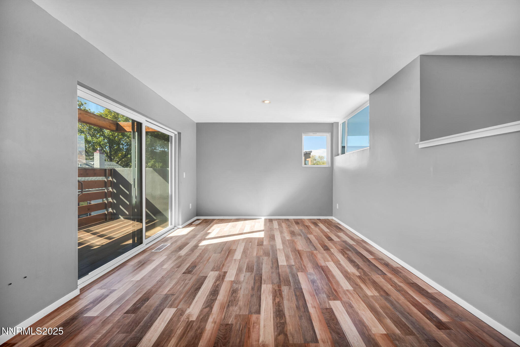 96-web-or-mls-343-mt-rose-st