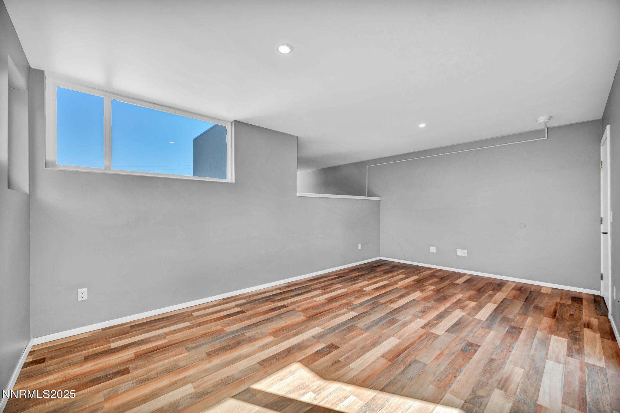 100-web-or-mls-343-mt-rose-st