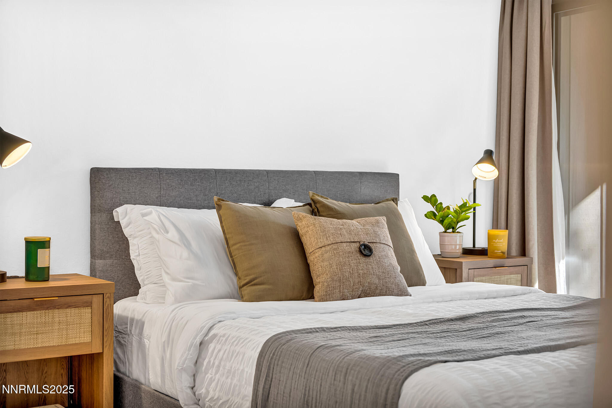 149-web-or-mls-696-village-blvd-31