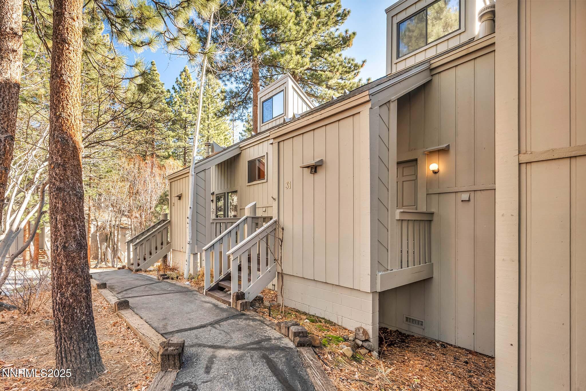 6-web-or-mls-696-village-blvd-31