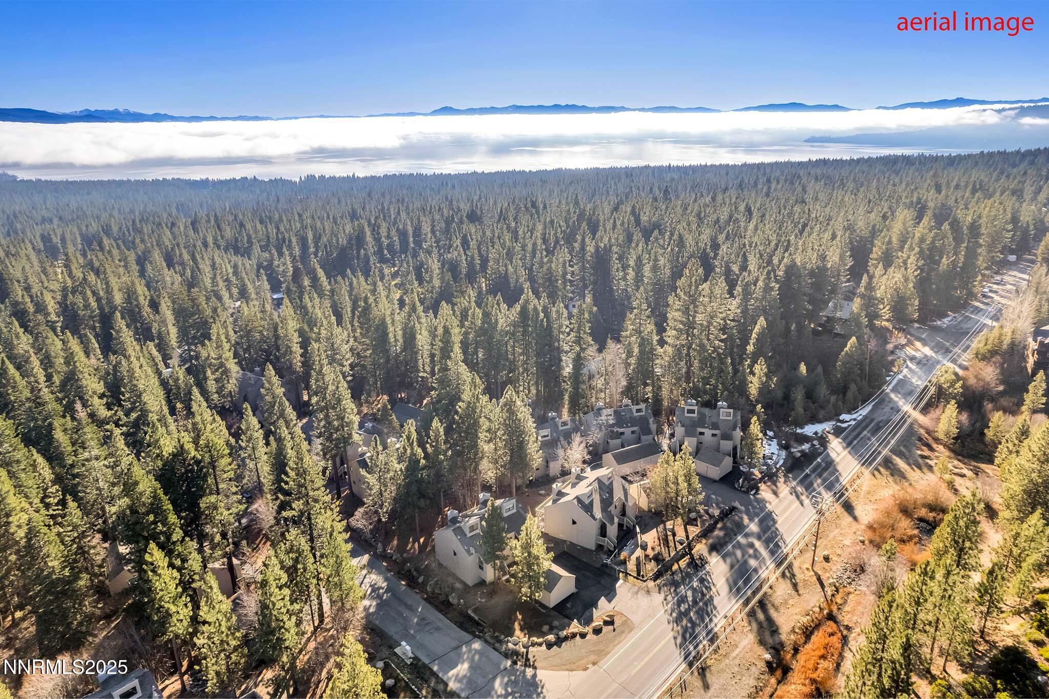 27-web-or-mls-696-village-blvd-31