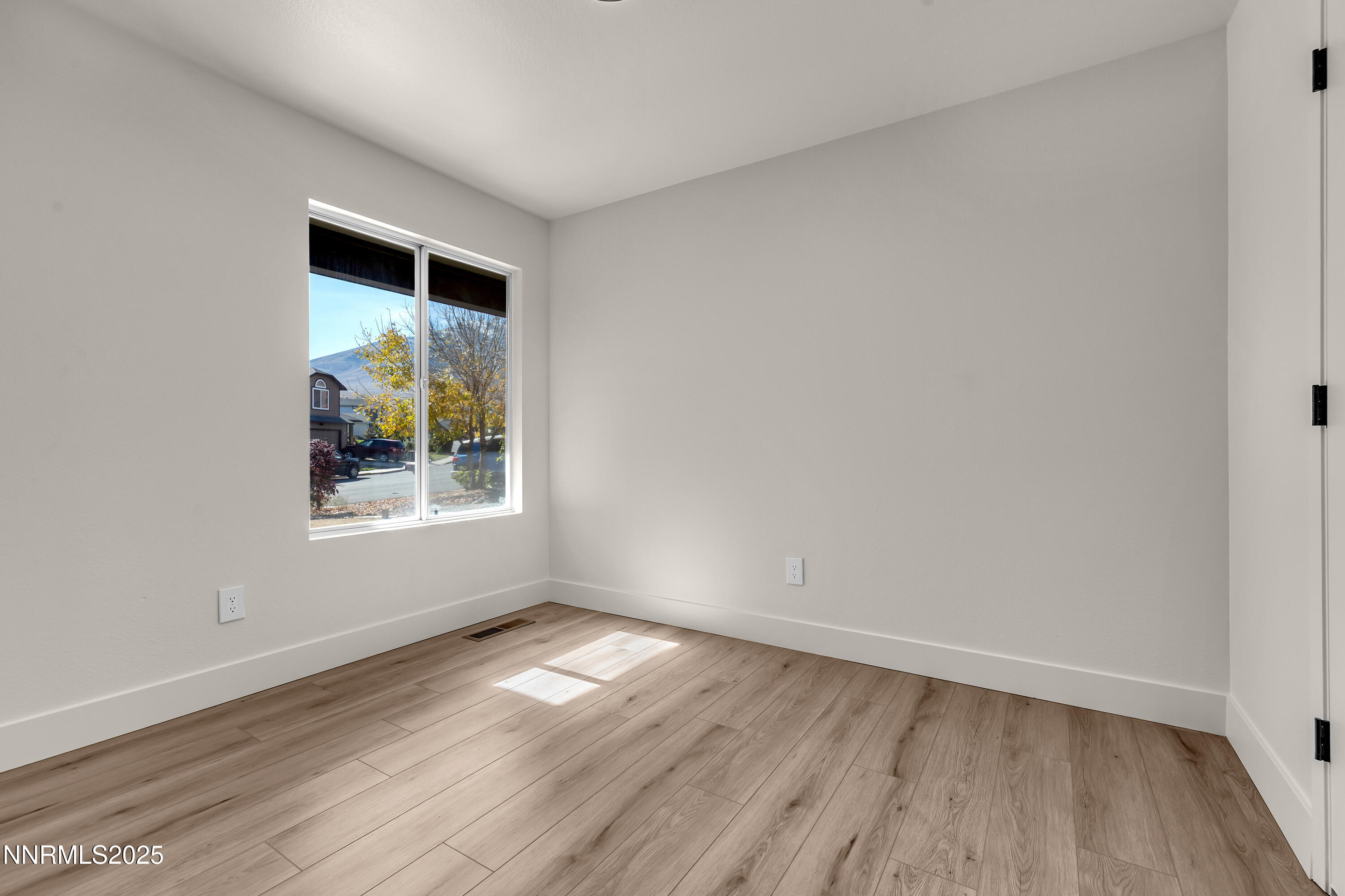 ShiftingSands8275-021