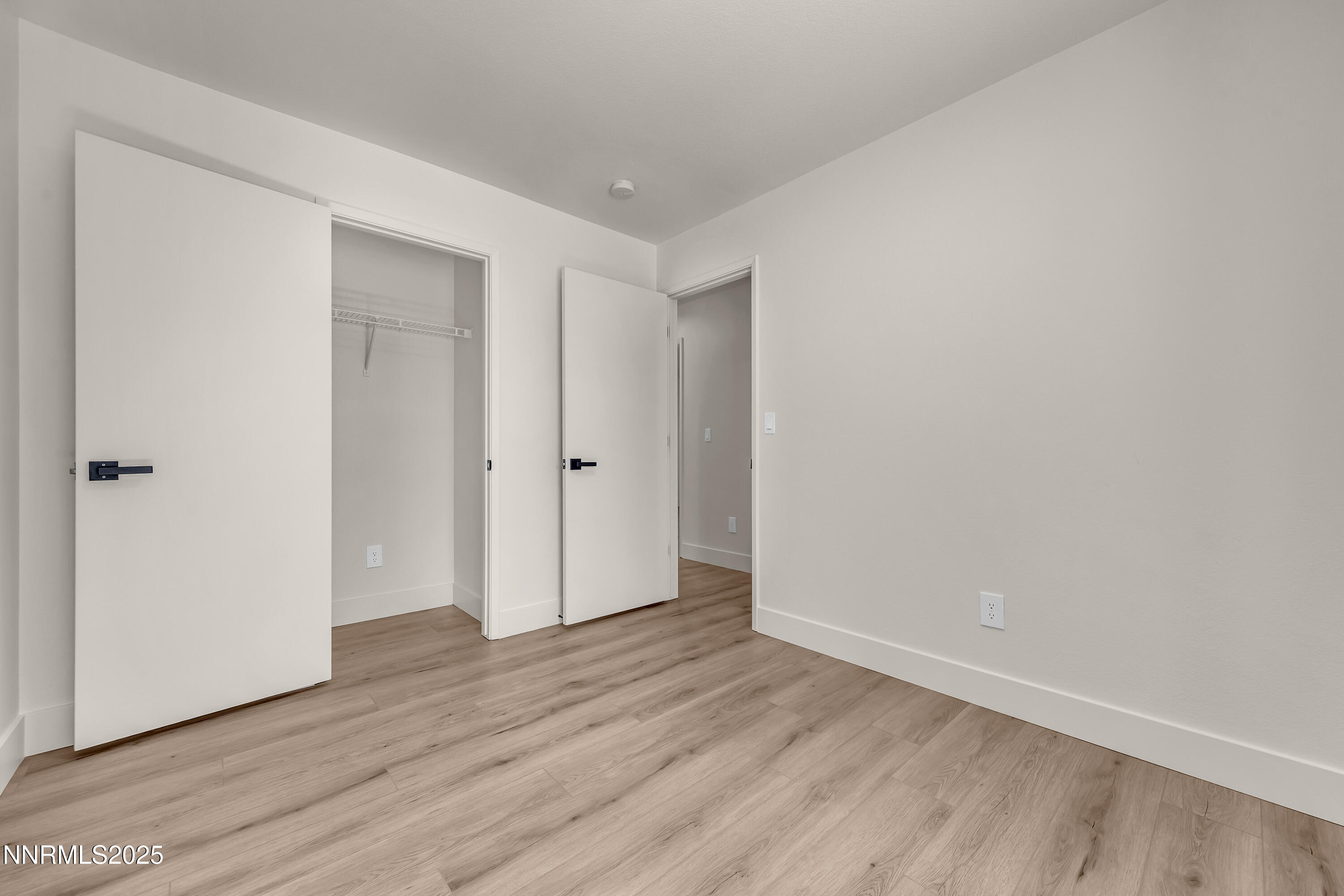 ShiftingSands8275-022