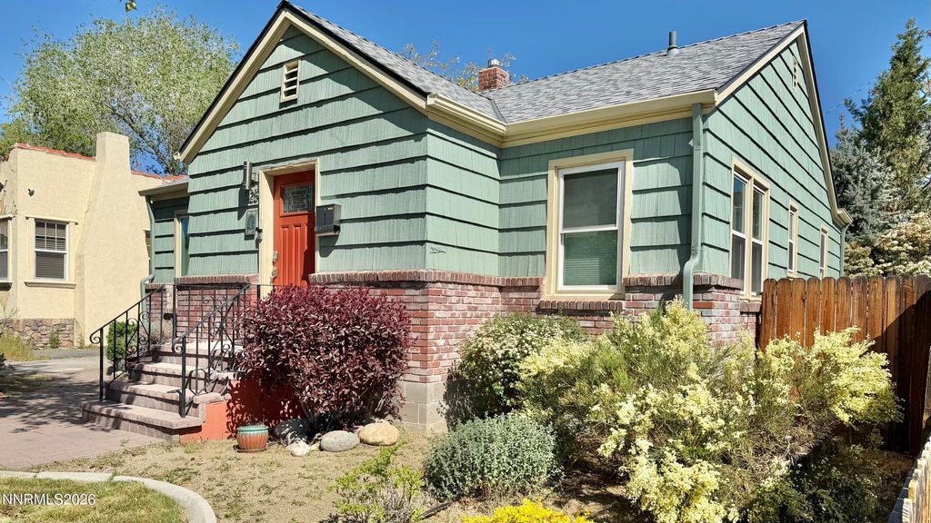 Photo of 525 E Taylor Street, Reno, NV 89502 (MLS # 260005010)